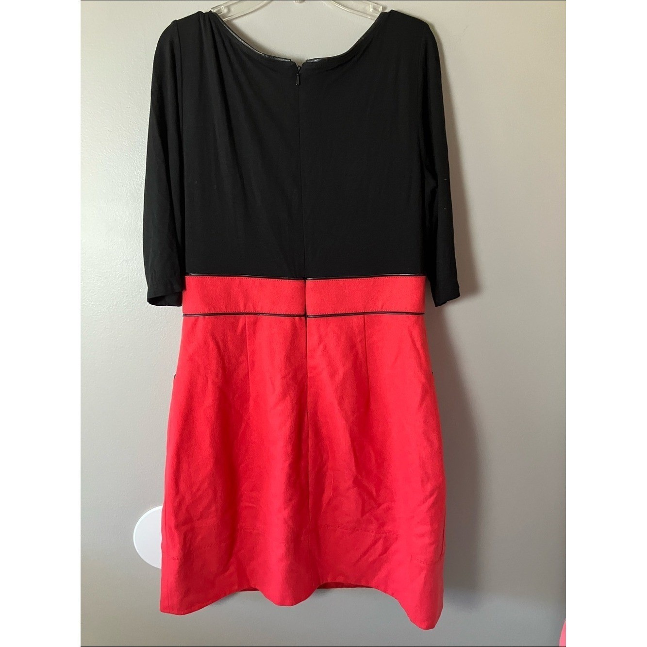 Phoebe Couture Retro Inspired Black & Red Colorblock Size 6 Sheath Dress