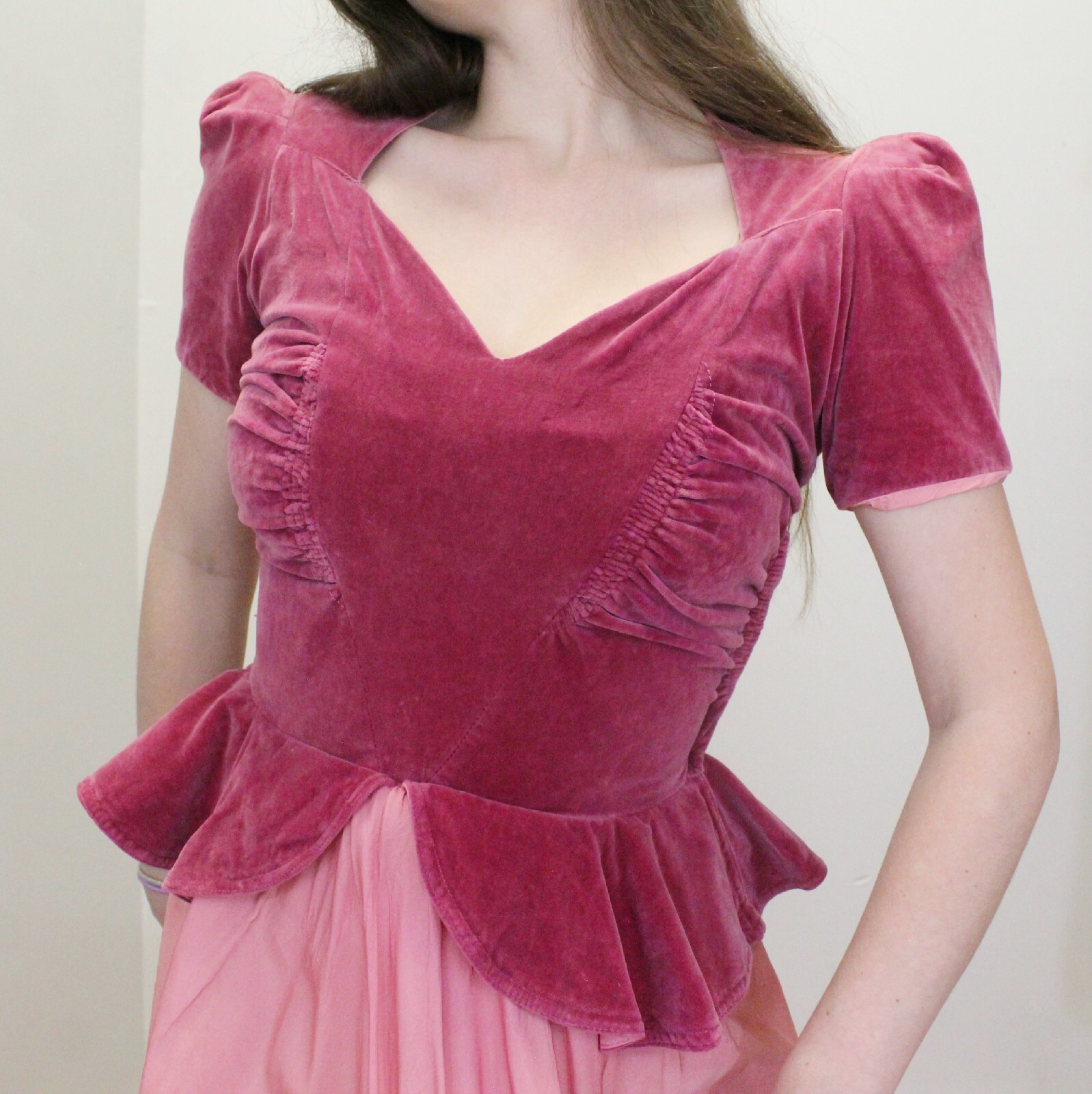 Vintage 30s/40s Pink Velvet Peplum Prom Dress Evening gown