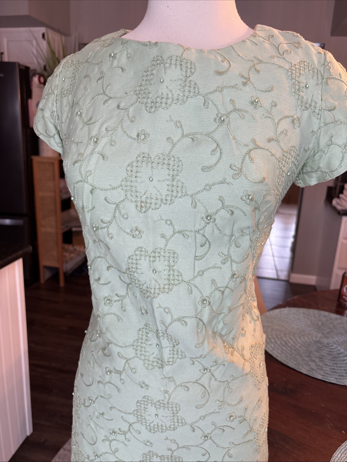 Vintage Embroidered Beaded Celery Green Midi Dress M Pencil Wiggle