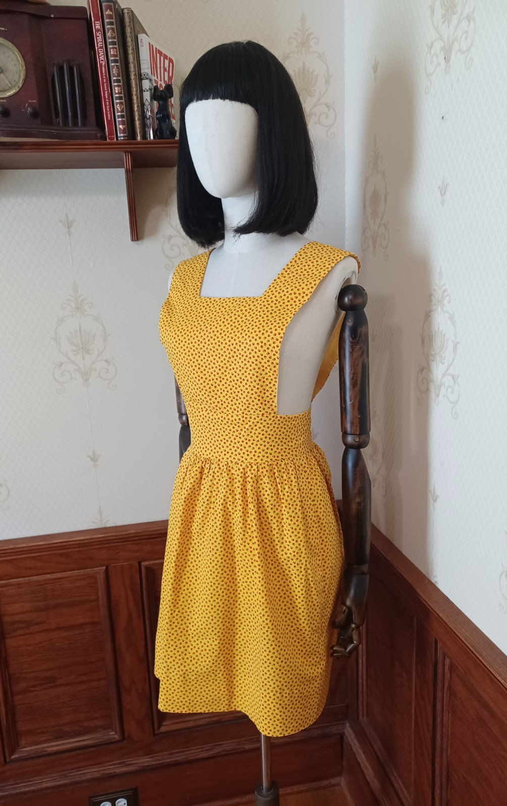 Vintage 1960s Handmade Yellow Floral Micro-Mini Mod/Hippie Pinafore Dress