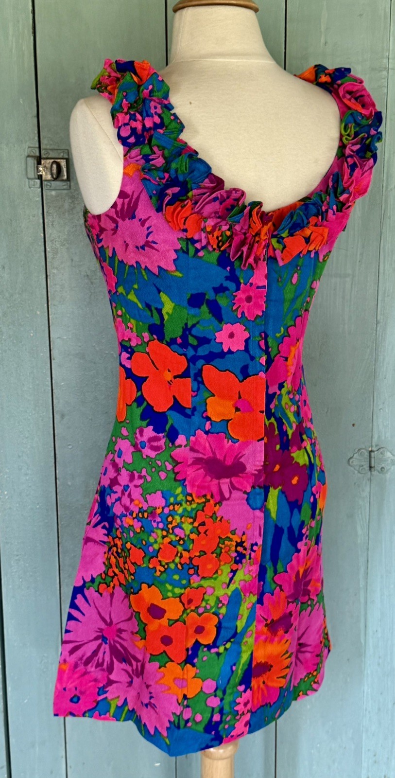 VTG 60s Liberty House Hawaii Barkcloth Mini Muumuu ShoulderRuffle Psychedelic 10
