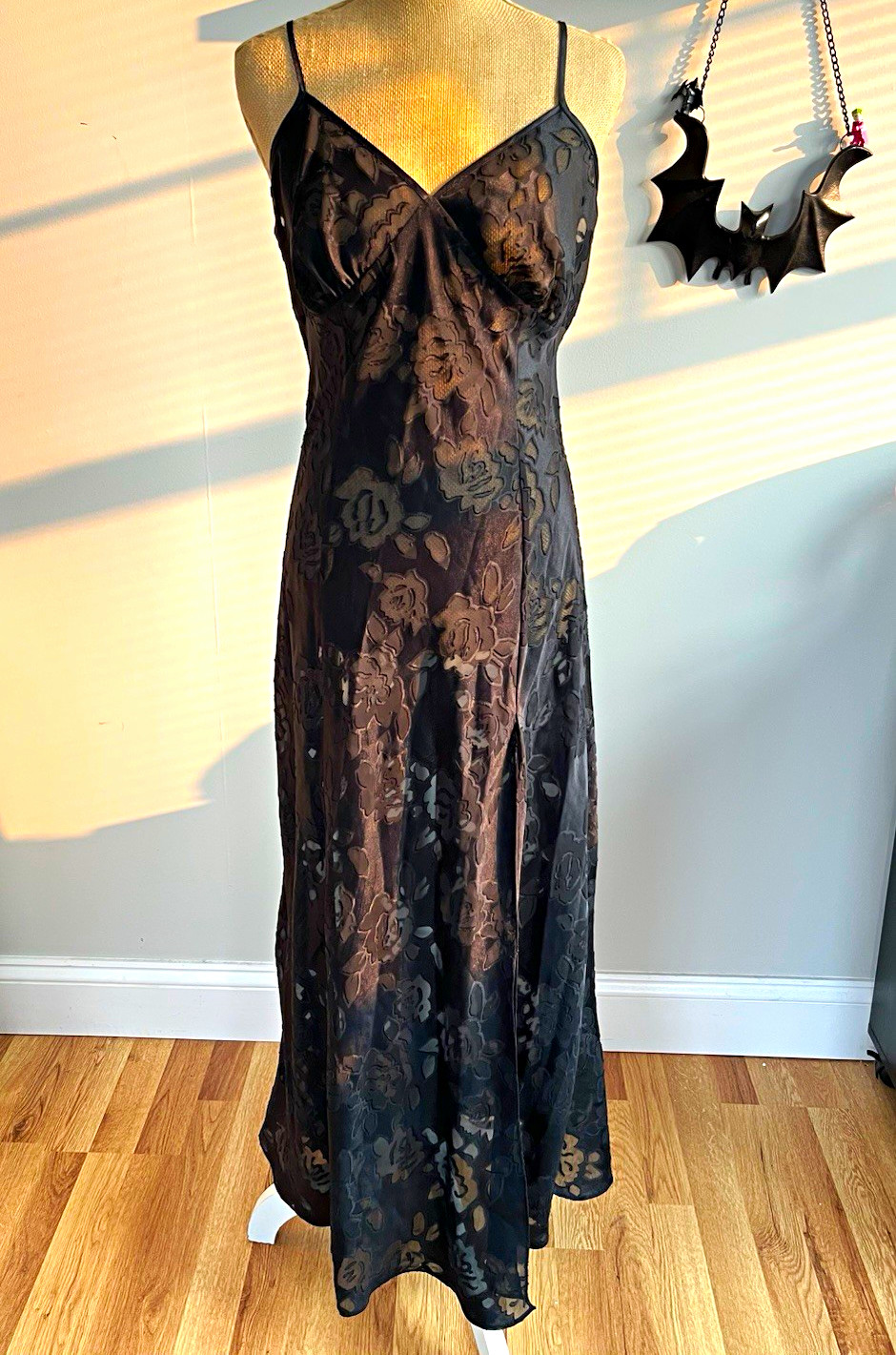 VTG Victoria’s Secret Gold Label Black Floral Burnout Maxi Slip Dress L 90s Goth