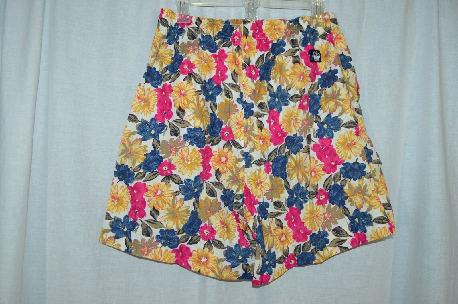 Dockers Vintage Multi-Color Floral Flower Women’s Shorts Size Large 100% Cotton