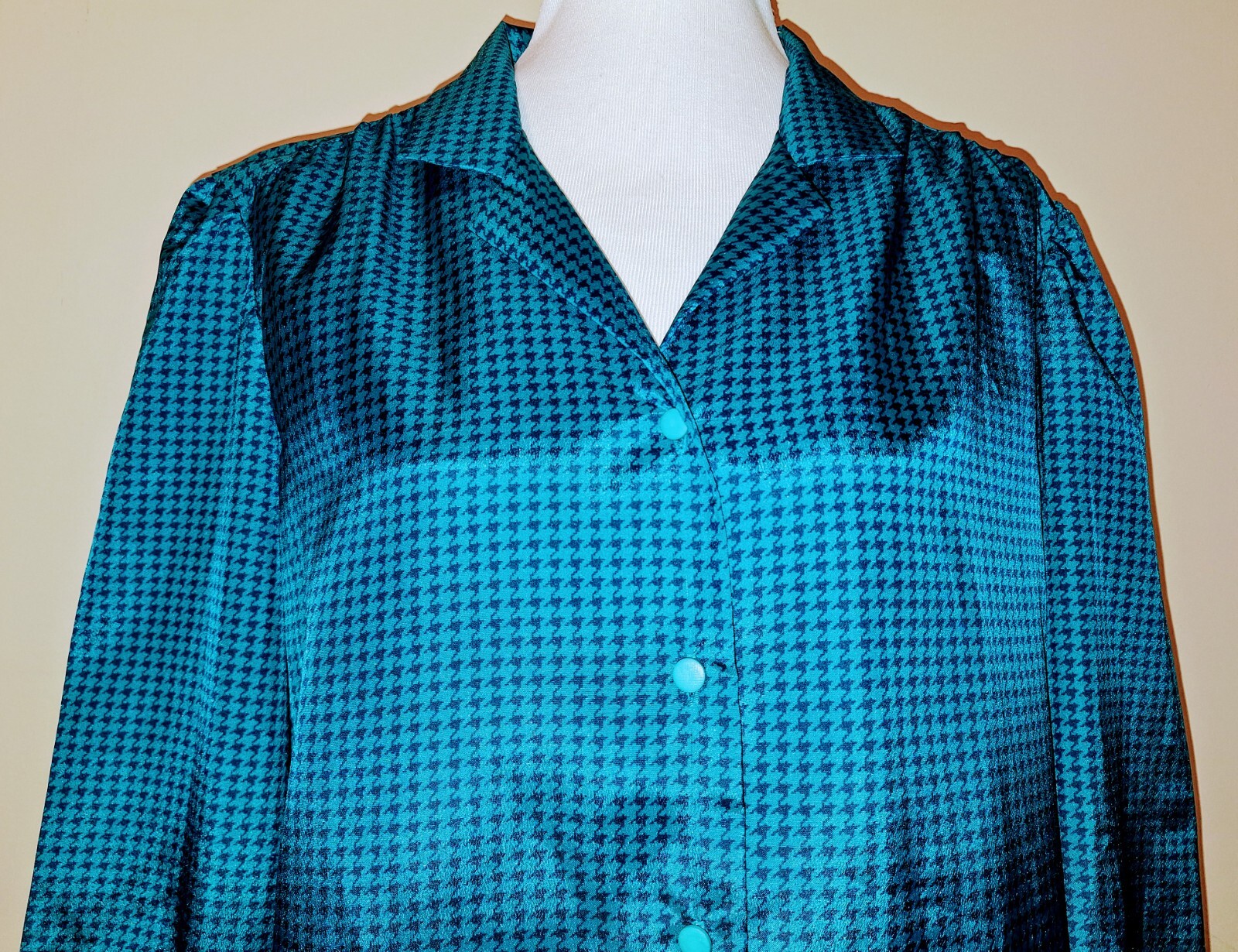Vintage Dutchmaid Teal/Black Houndstooth 2-Piece Collared V-Neck Sz 40 Skirt Set