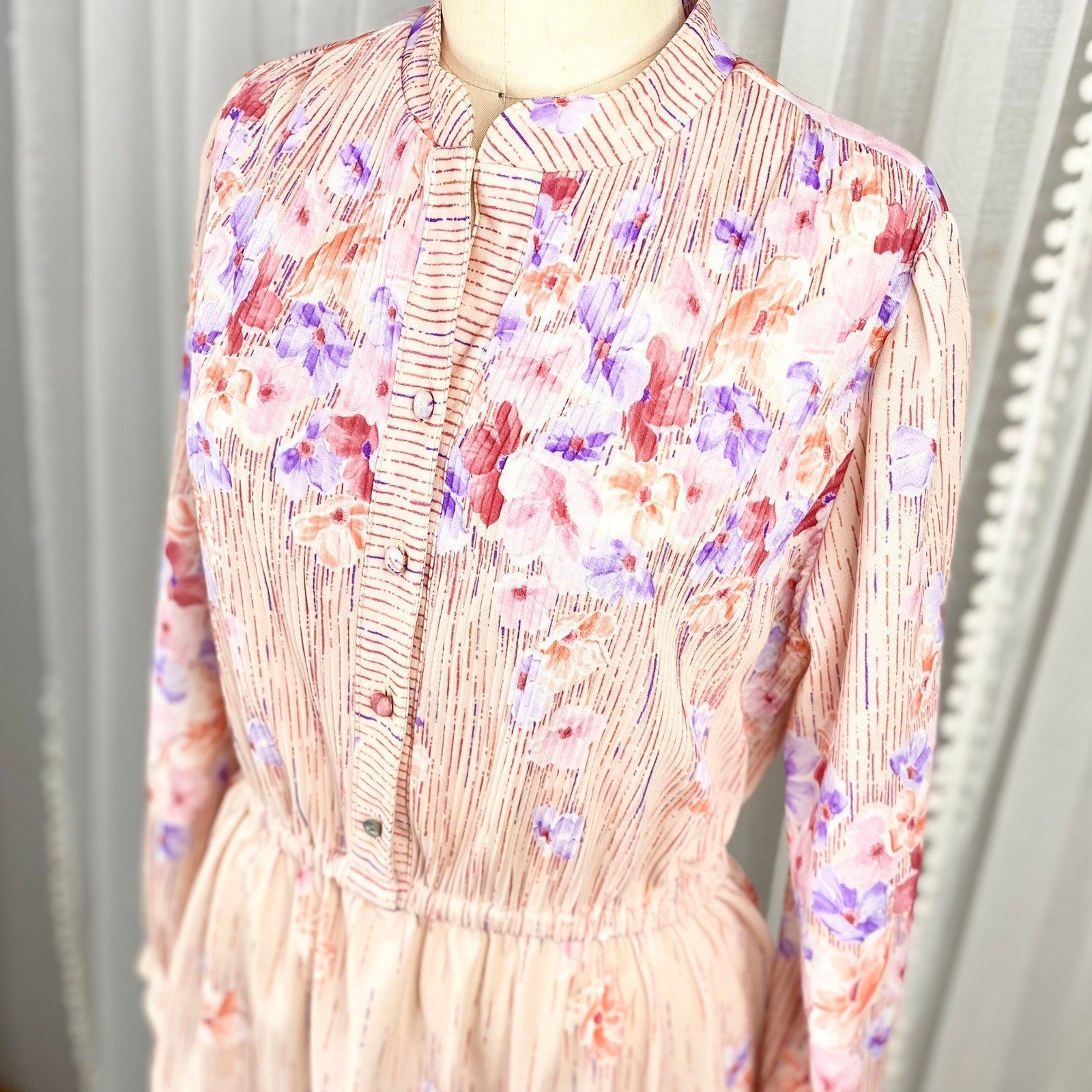 Vintage 1960s Pastel Floral Flowy Day Dress, Whimsy, Size Large