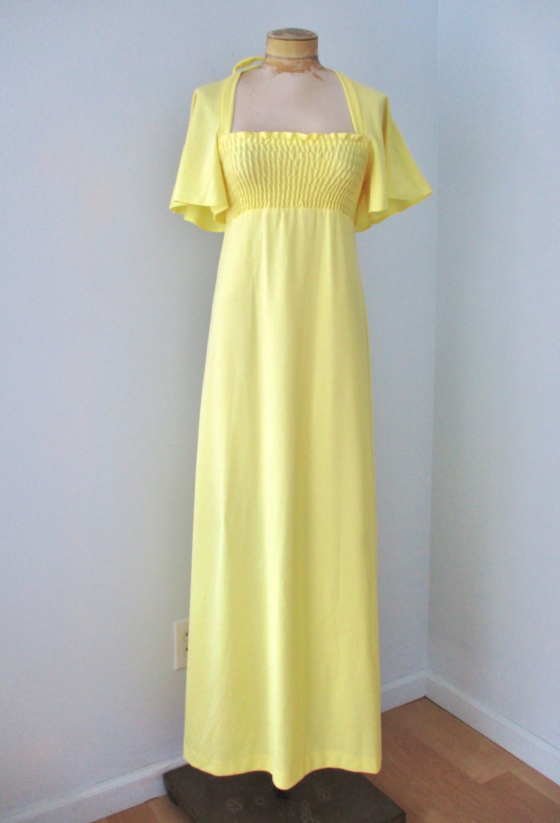 Vtg 70s Lemon Yellow Maxi Dress Prom Bridesmaid Tied Halter Smocked Bust XS/S