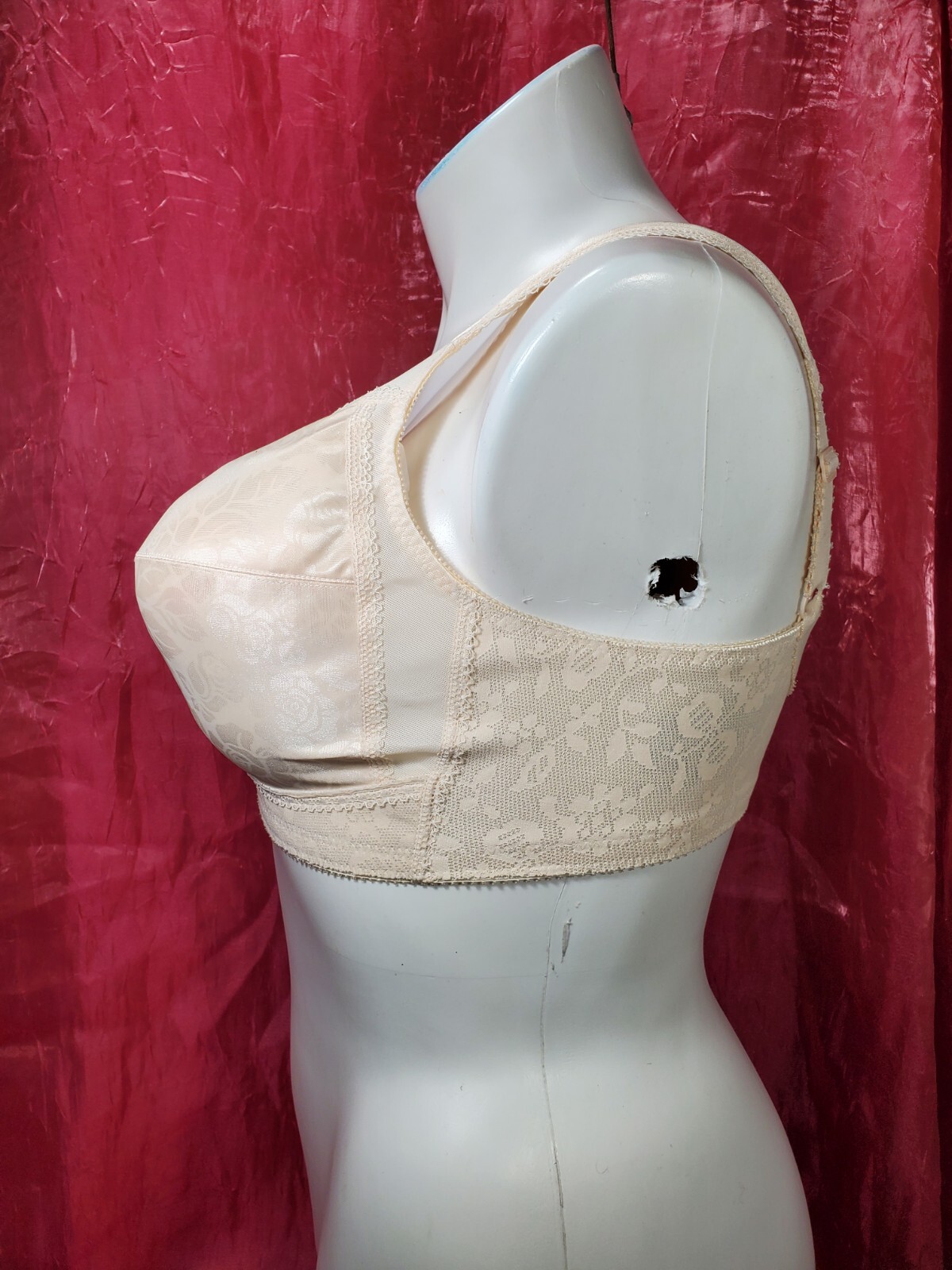 Playtex Silky Satin Bra Women’s Size 38H Beige Lace Sexy Sissy Pin-up Y2K