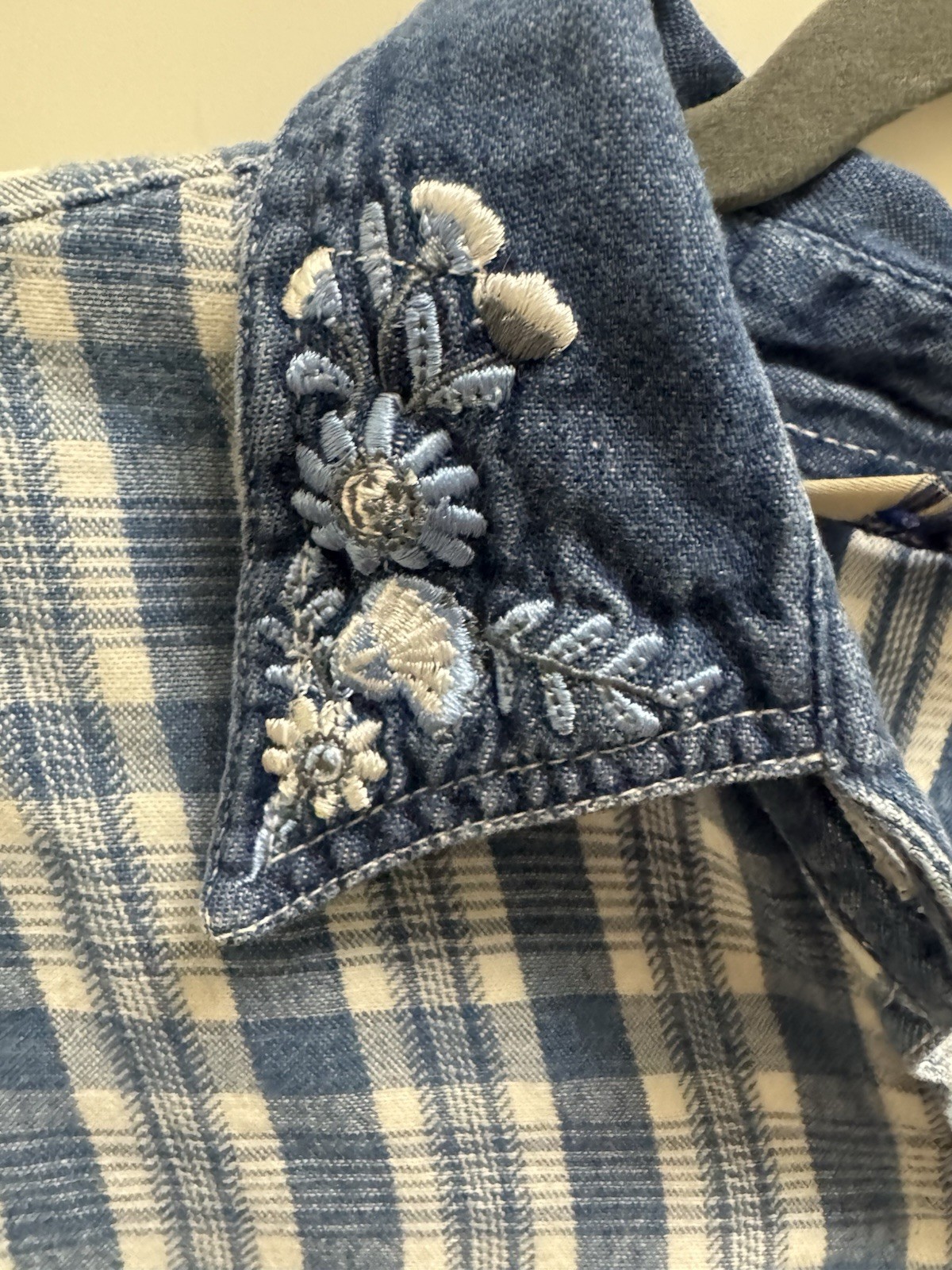 Vintage Northwest Blue Plaid Button Up Embroidered Denim Collar Farm House Sz L