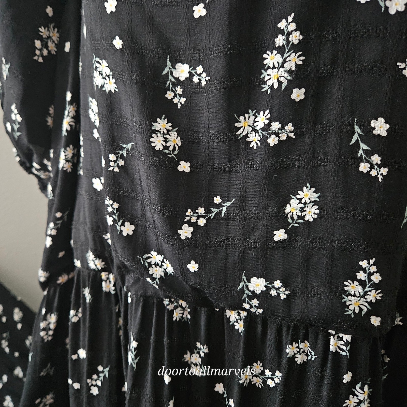 Torrid Love Sick Open Back Woven Mini Dress Daisy Clusters Summer sz 5 NWT