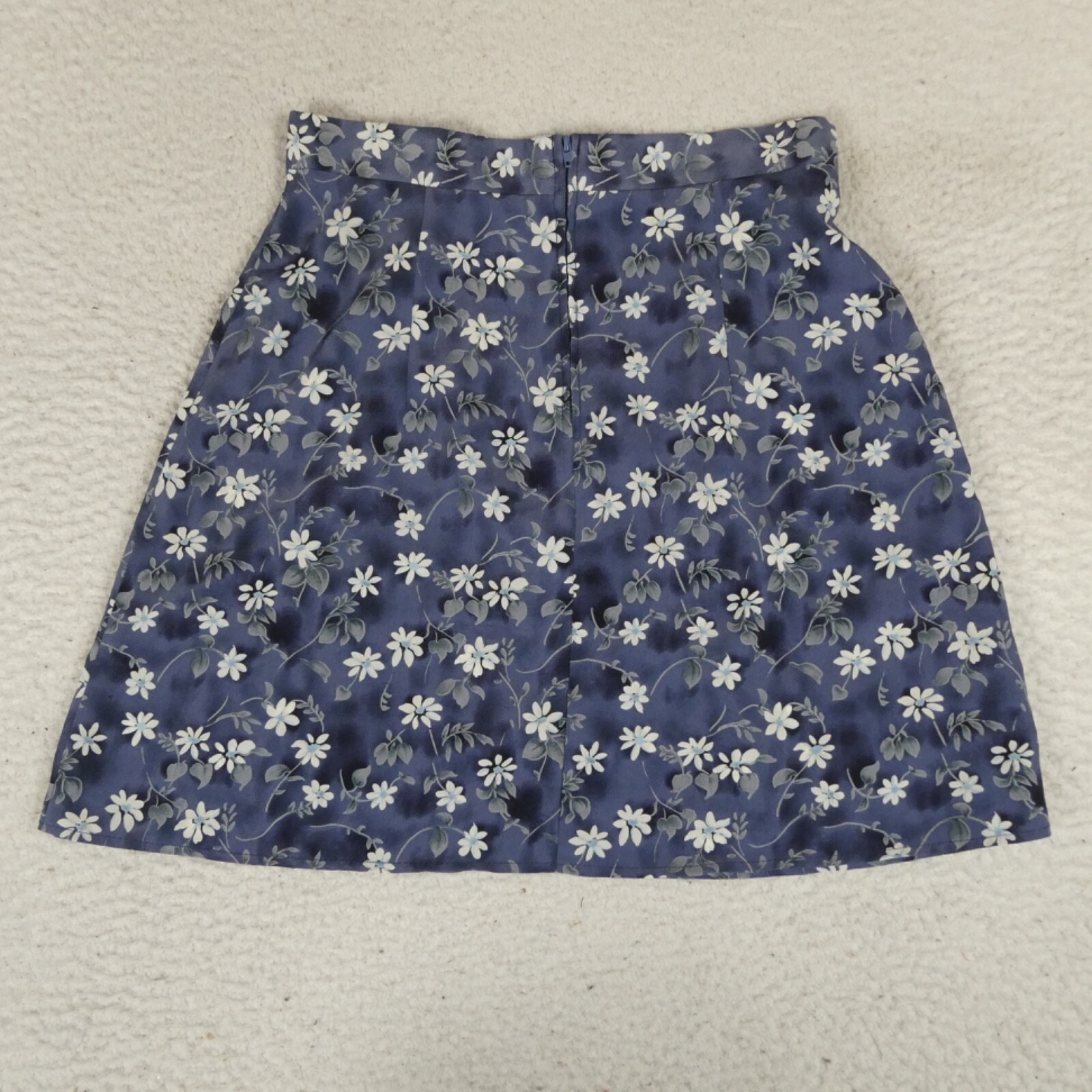 Vintage City Triangles Skirt Women Size 5 Made in USA Blue w Flower Prints Poly