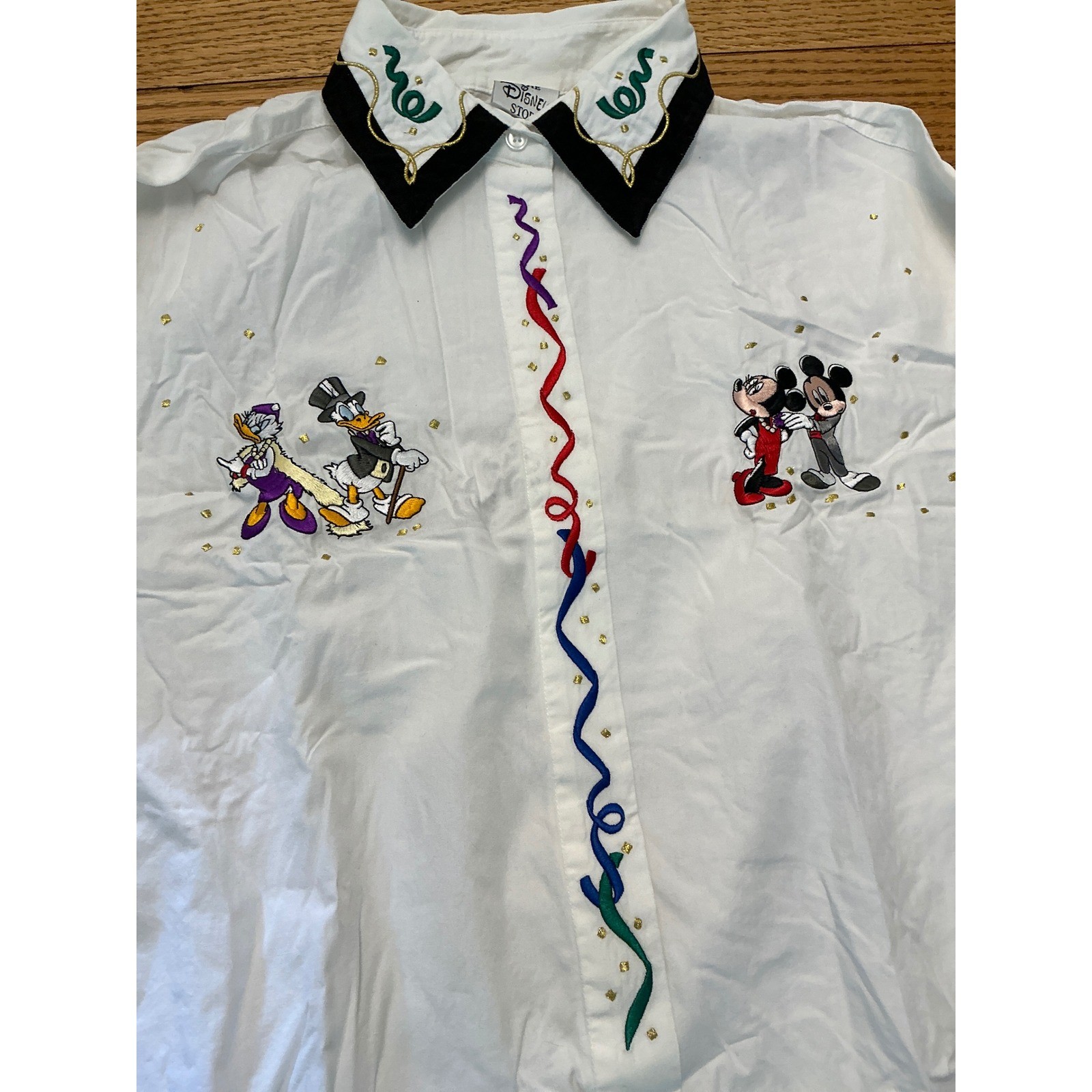 Vintage Disney Store Mickey Minnie Donald Daisy Embroidered Button Down Shirt L