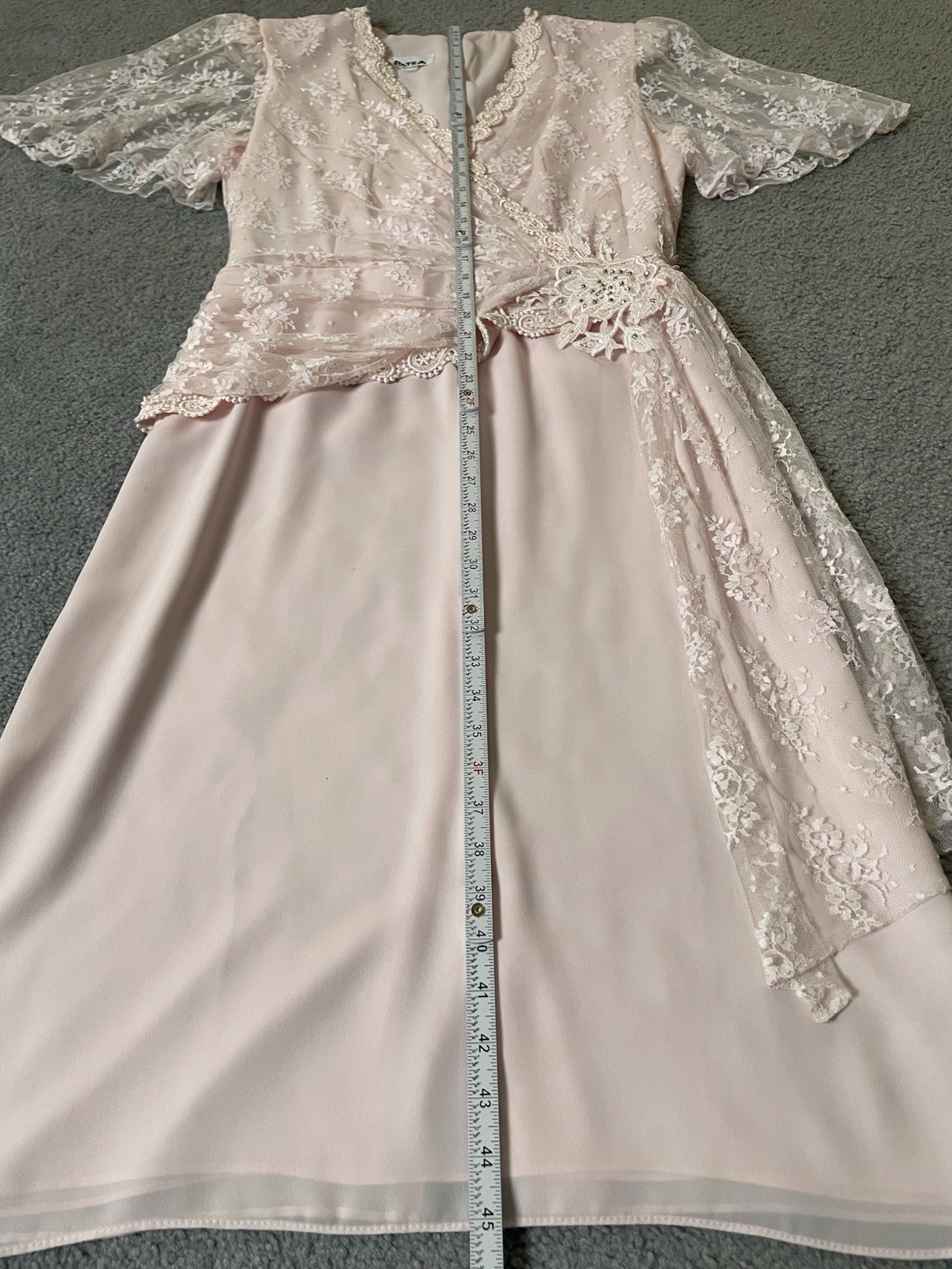 70s Embroidered Floral Lace Midi Dress Sz 15/16 Pink Flutter Sleeve Cocktail