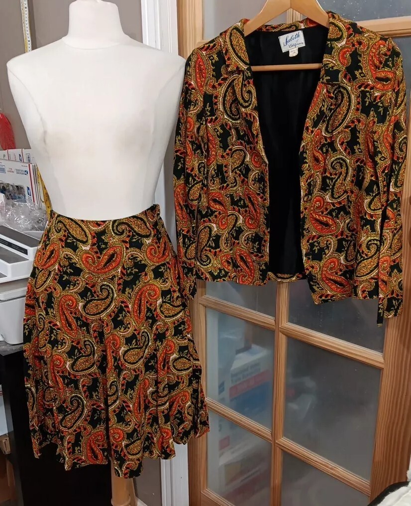 Vintage Paisley Skirt / Jacket Set Retro MCM Matching 60s 70s Vibrant Truly Rare