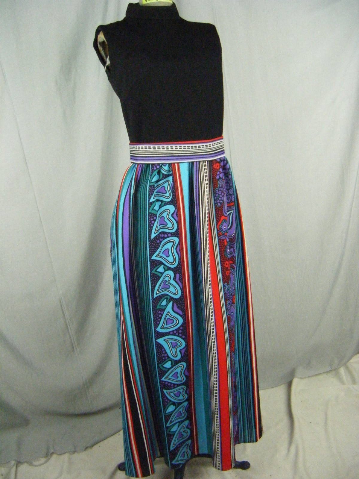 Vtg 60s Black/Purple/Red/Blue Mod Printed Knitted Belt Dress-Bust 34/3XS-2XS