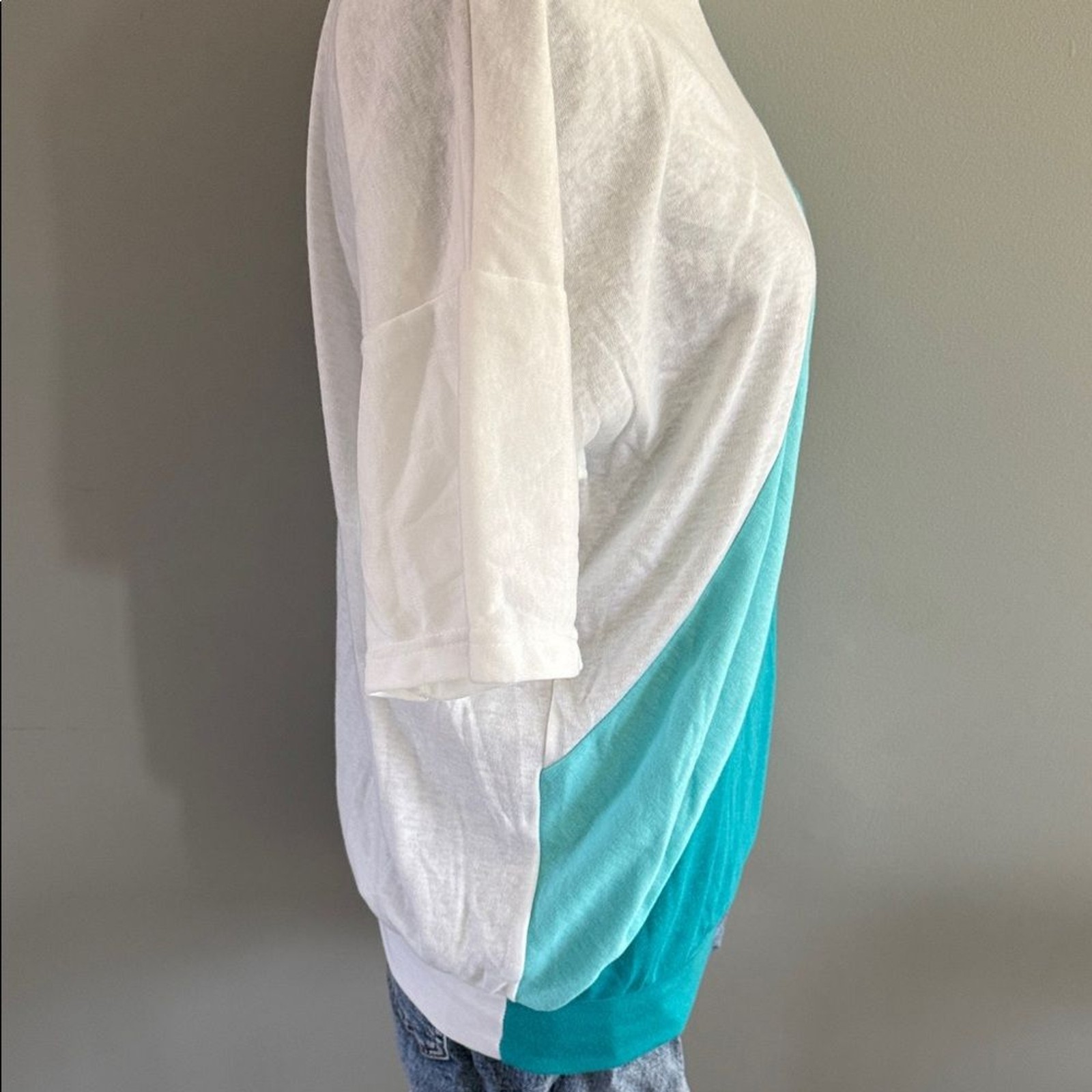 Vintage White and Teal Women’s Short Sleeve Top With Embroidered Flower