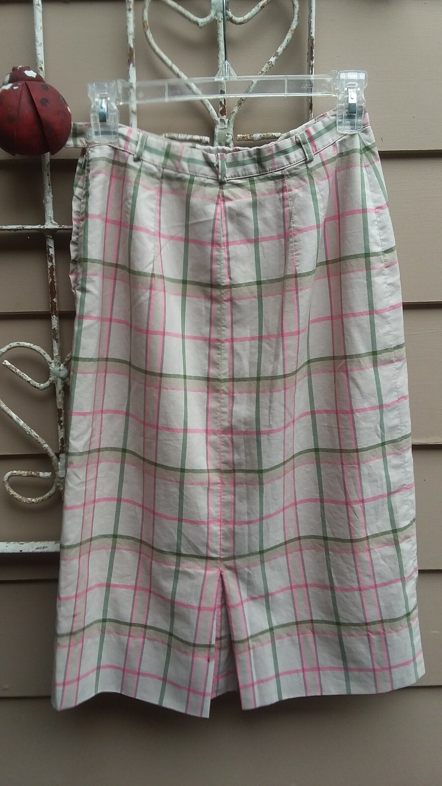 Vintage 60s womens/juniors skirt pink green plaid on beige by Bobbie Brooks