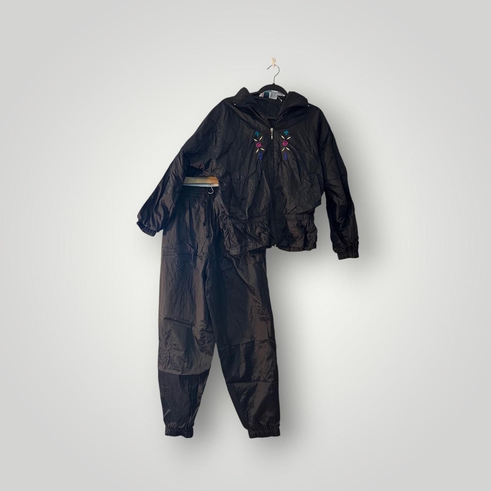 Vintage 90s Bold Spirit Black Windbreaker Track Set Women’s Size M Floral Embroi