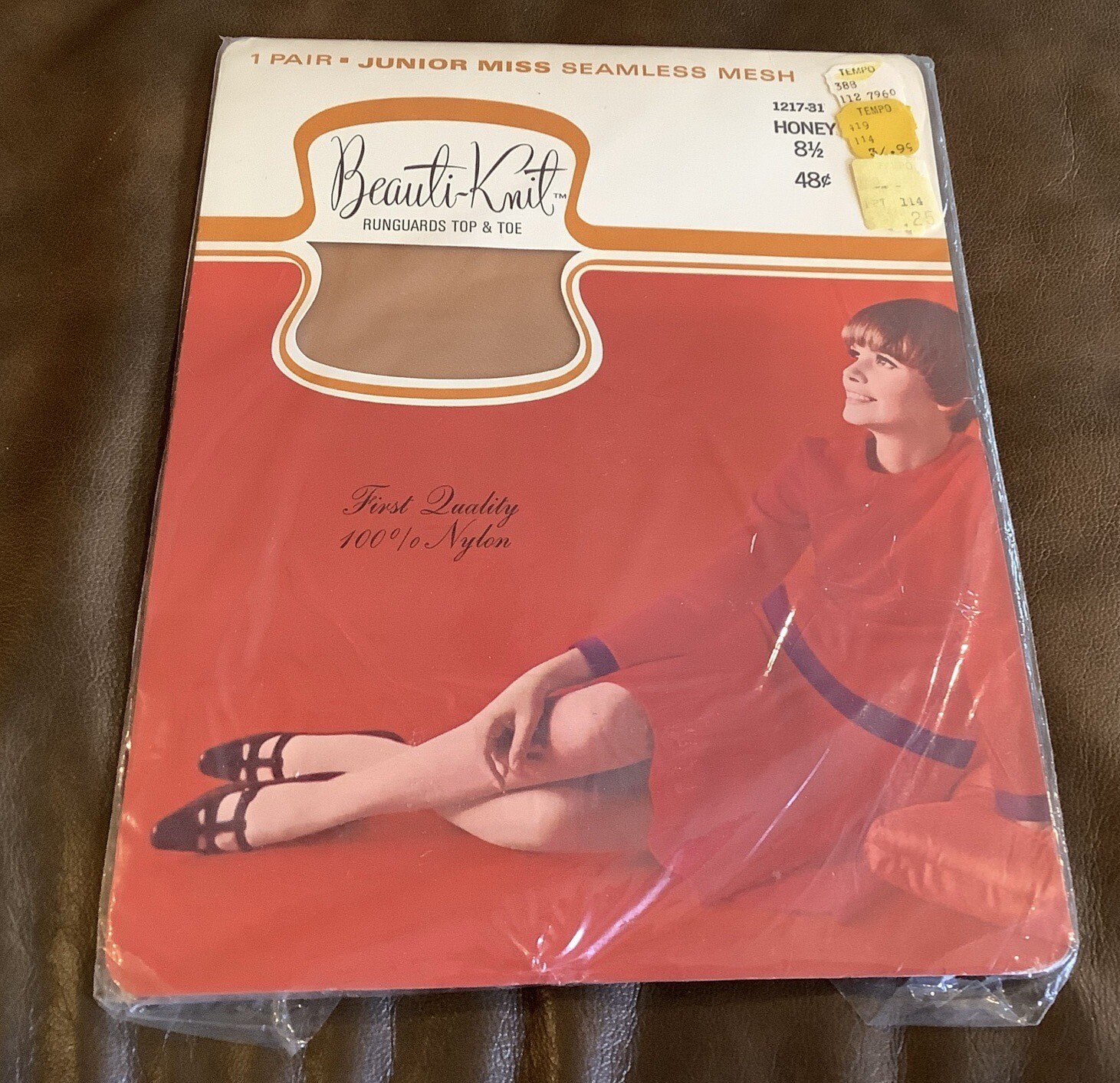 Vintage Hosiery Jr Miss Seamless Mesh Thigh Hi Hosiery Sz 8.5 Honey Color