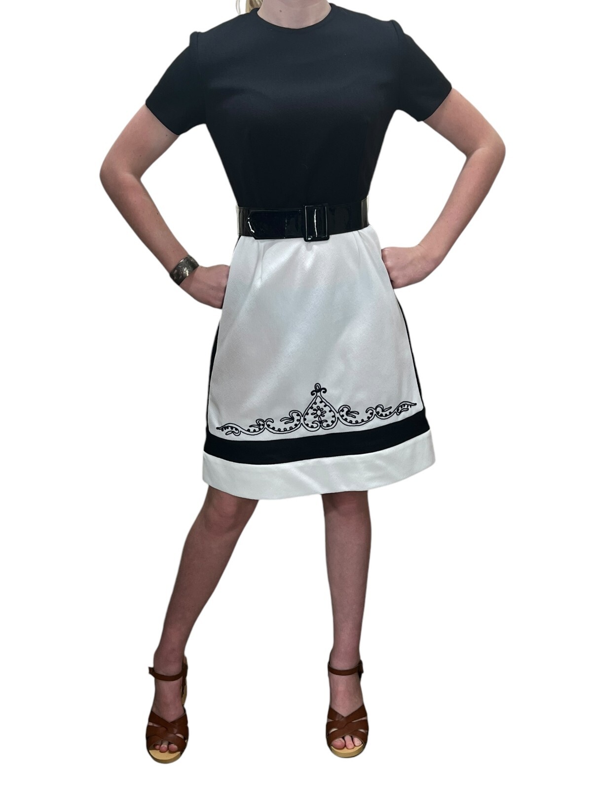 S~M Vtg 70s Mini Dress Fit Flare Soutache Braid Border Belted Knit Black White
