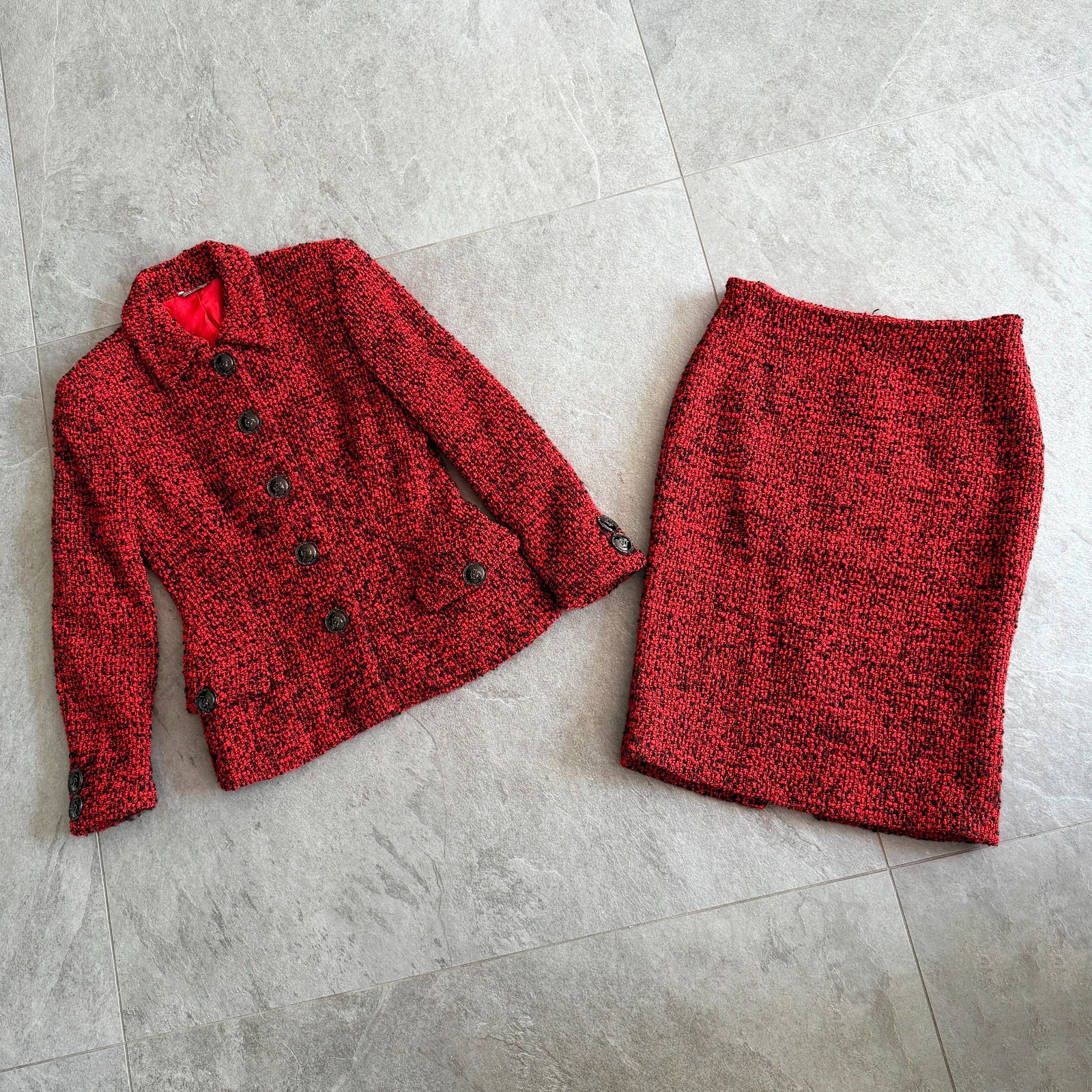 GIANNI VERSACE red wool boucle skirt suit size 42 from F/W 1995/96