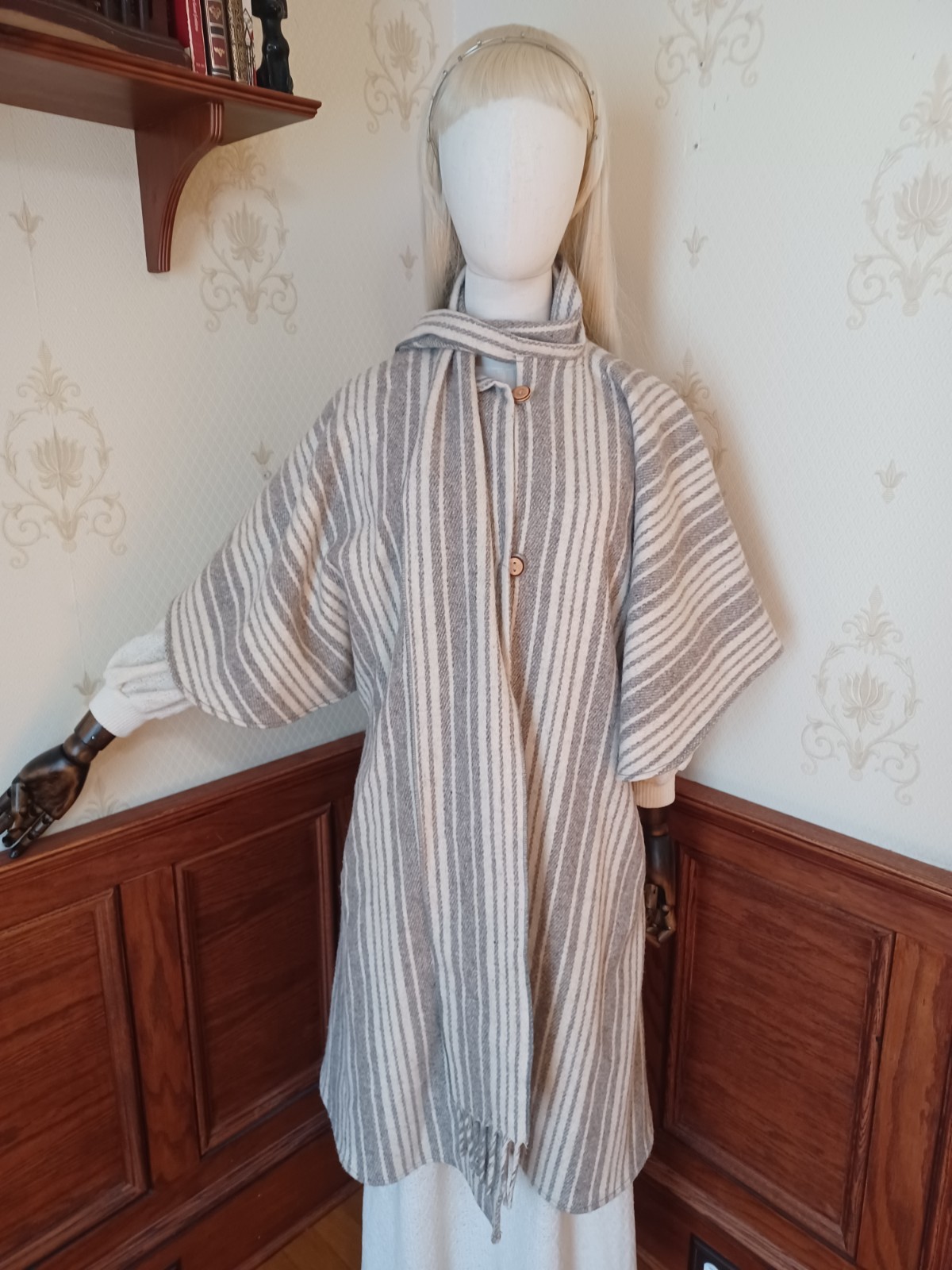 Vintage 1960s/1970s Grey Stripe Wool Boho Victorian Cottagecore Cloak Coat