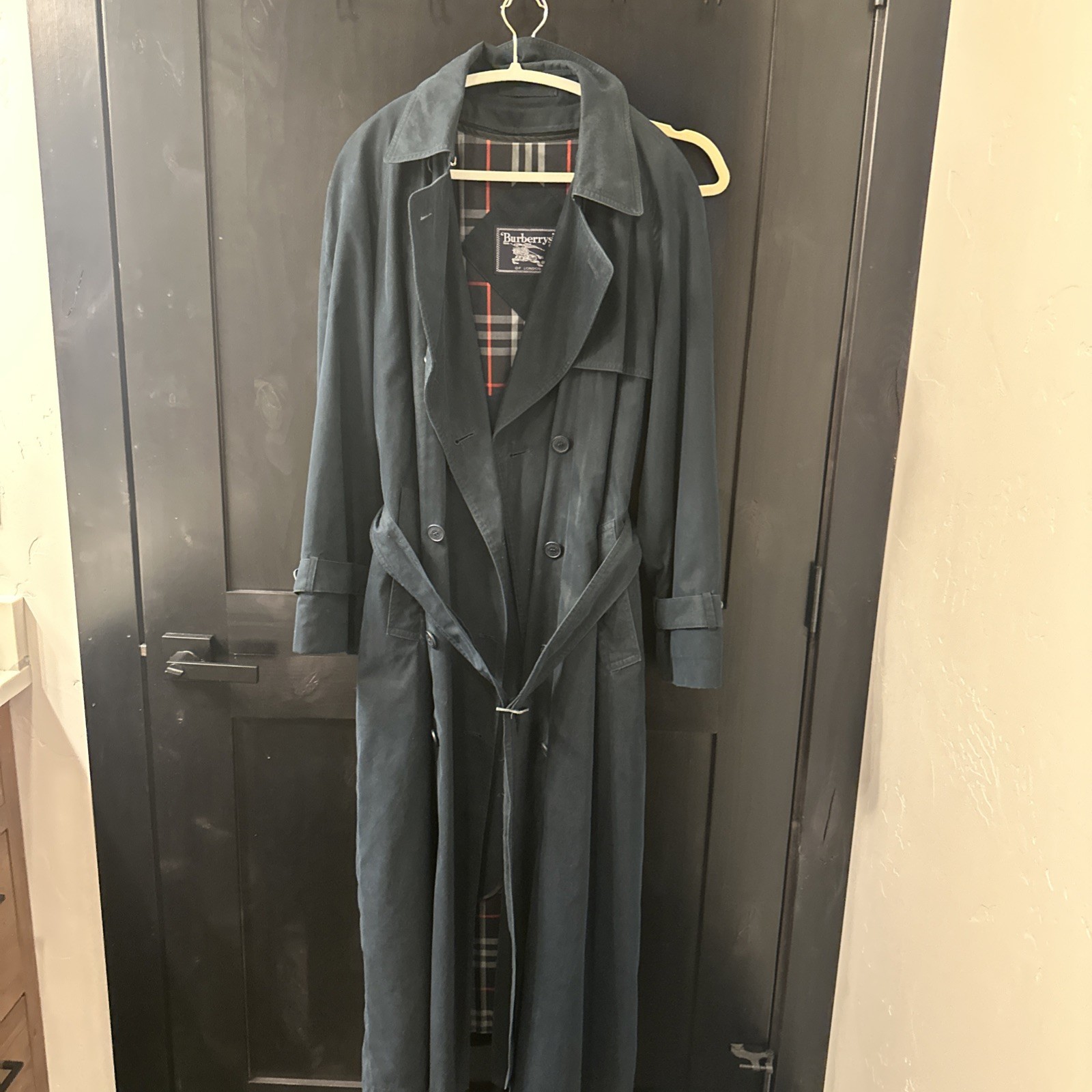Burberrys’ of London Pre Y2K Vintage Nova Check Trench Coat Size 10 Navy Lined
