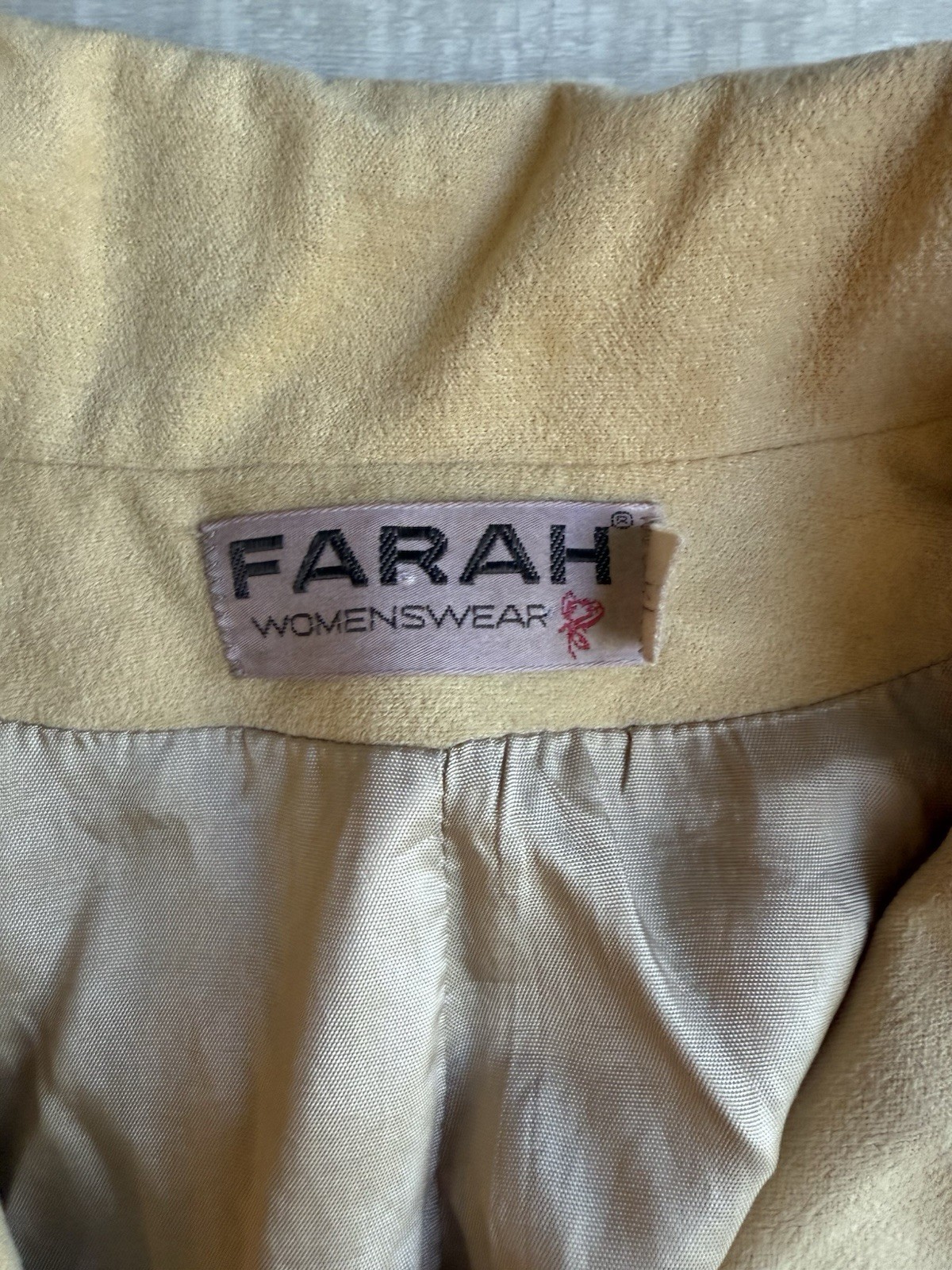 Vintage 1980s Farah Women’s Camel Blazer Fully Lined Classic Old money Style