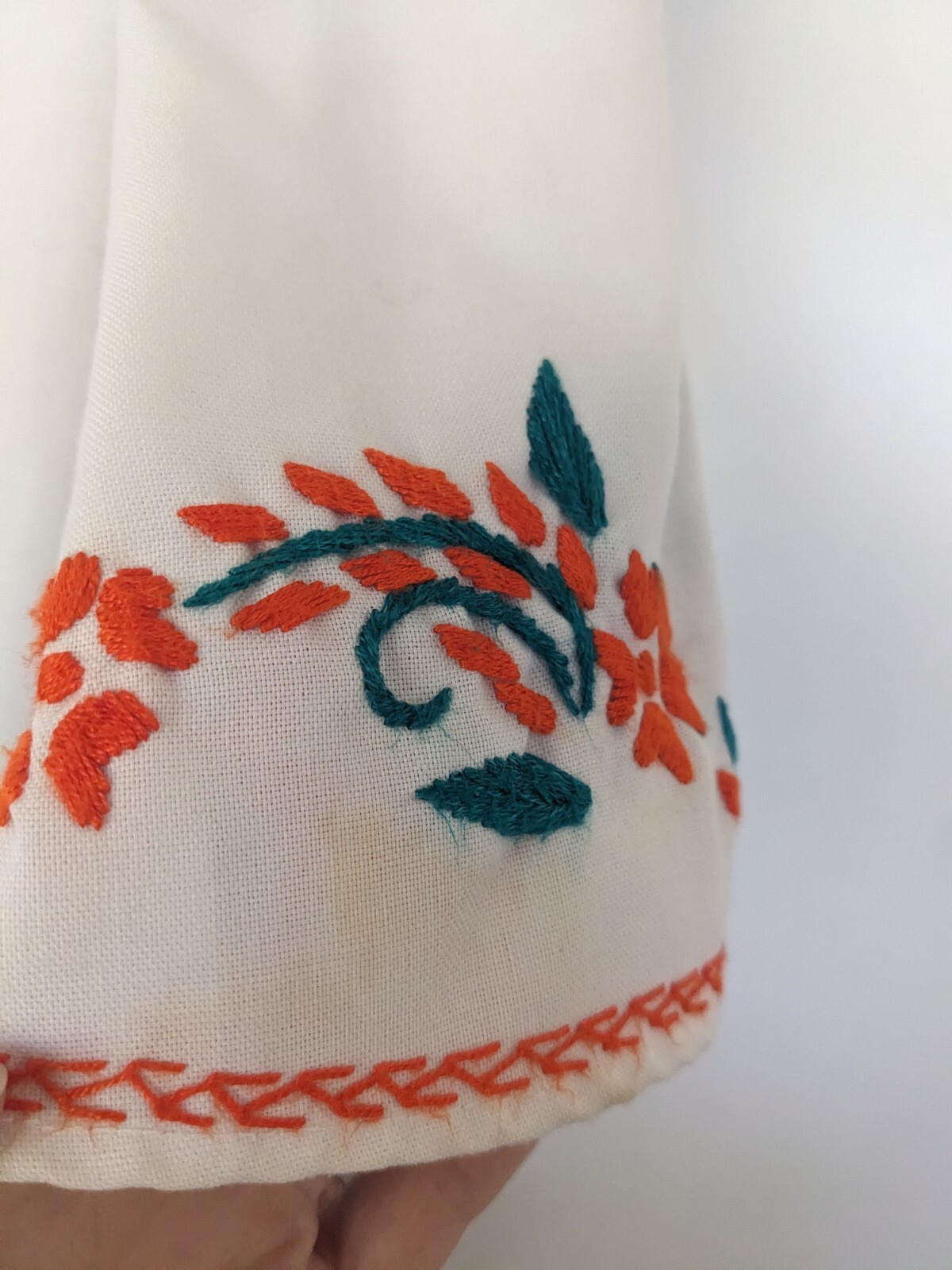True Vintage Ethnic Hand Embroidered Floral White Tunic Maxi Dress Metal Zipper