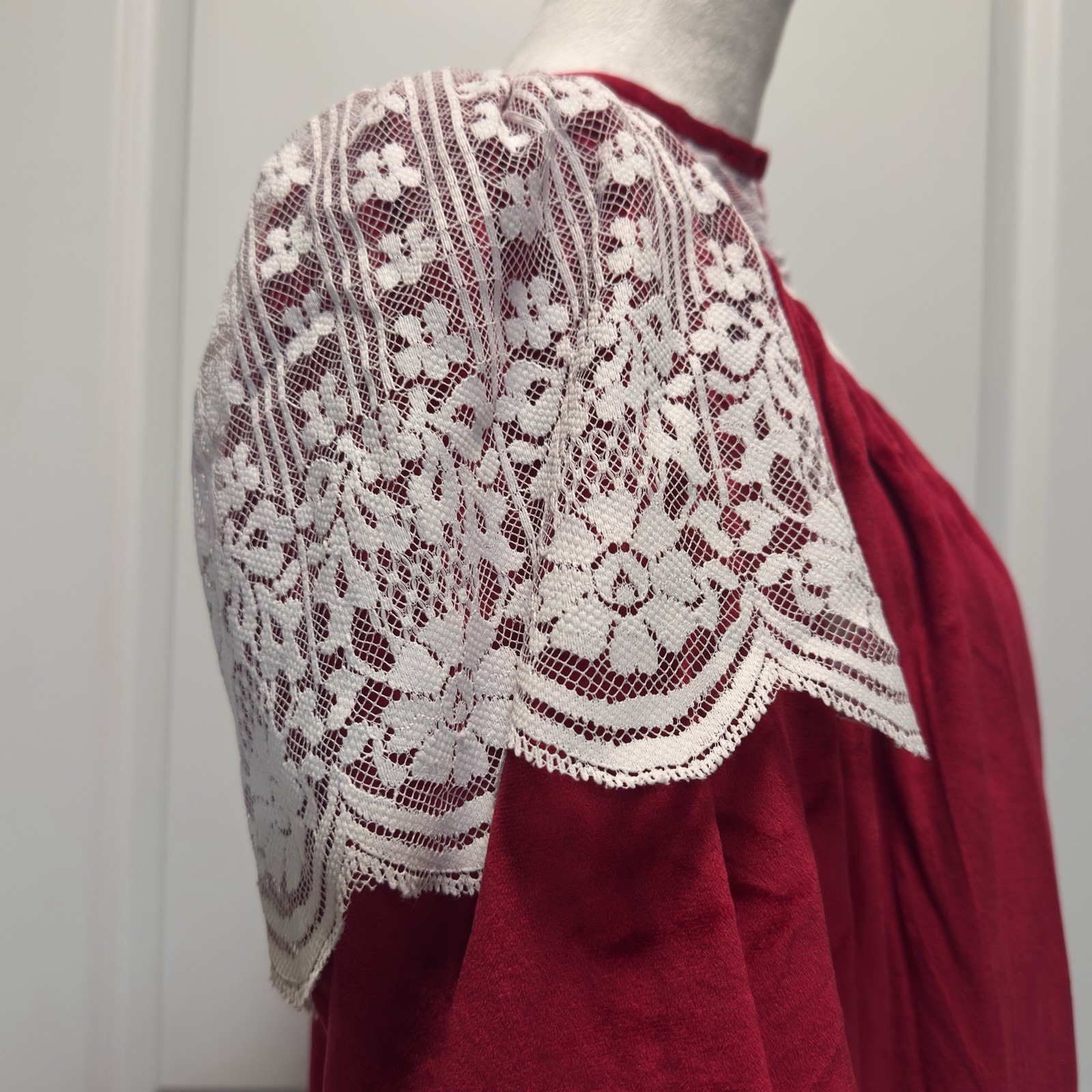 Vtg Brandywine Red Velvet Velour 1/2 Zip Robe Victorian House Coat, Large 1970s