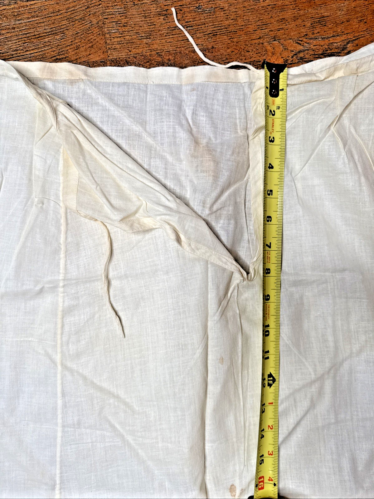 Vtg White Cotton Eyelet Half Slip 32″L Sz 14 Back Drawstring Scalloped Hem