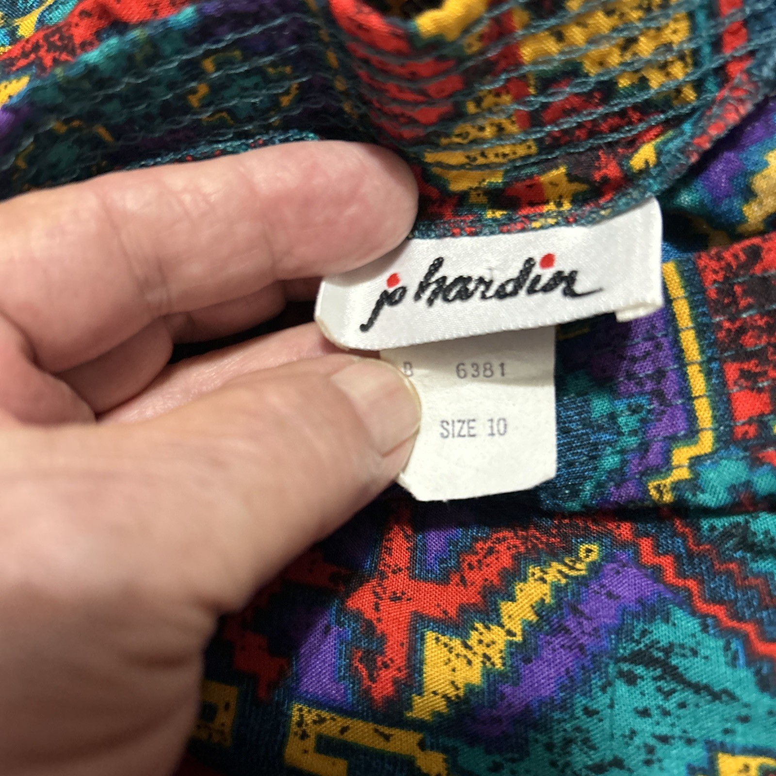 1980s/90s Size 10 Jo Hardin Multicolored Midi Skirt w Geometric. Y2K. Pleated