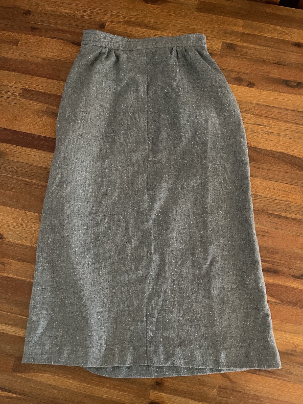 Vintage College Town Womens Wrap Skirt Size Small 22” Waist Gray Nubby Wool