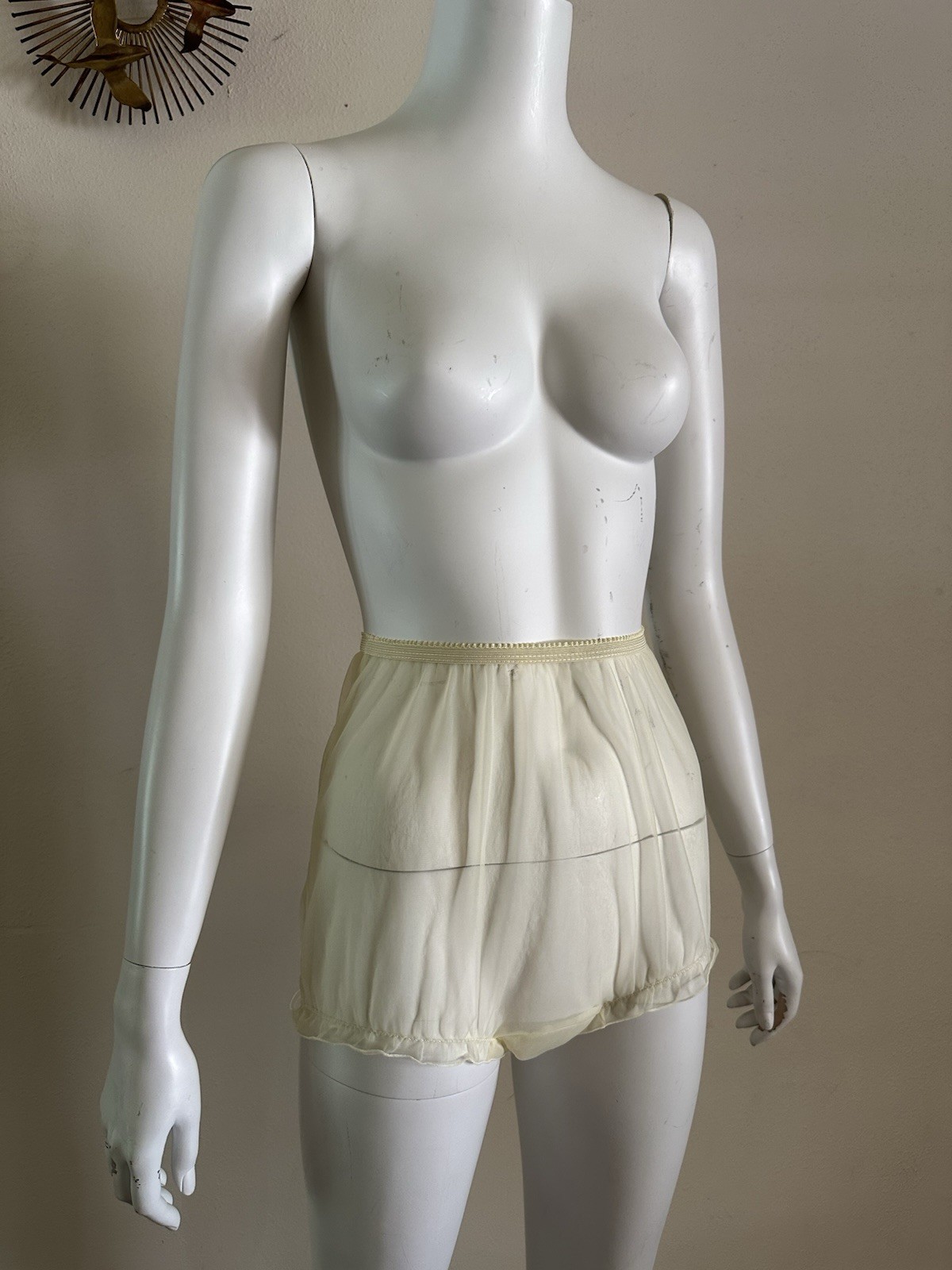 1960s Babydoll Set Evette Runproof Sheer Mushroom Gusset Panty 2 Tone Ruffle VTG