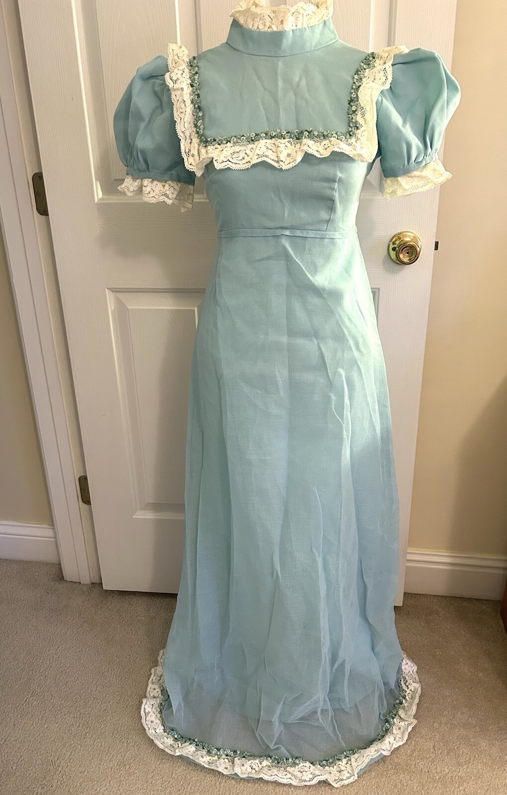 Vintage 70’s Bridesmaid Formal Maxi Gown Lace Floral Trim Sleeves