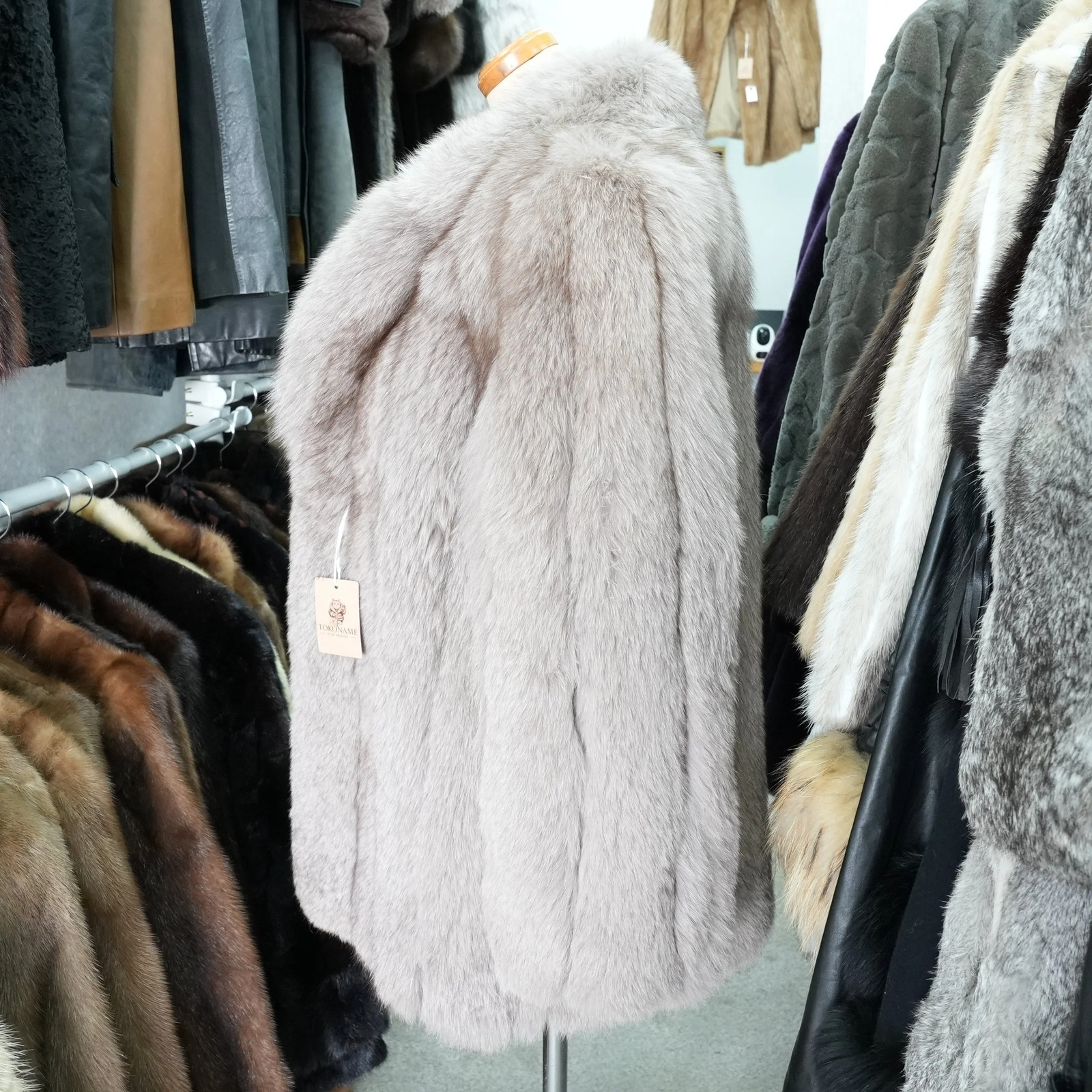SAGA FOX Mocha Brown Deyd Coat – Genuine Vintage Fur From Japan