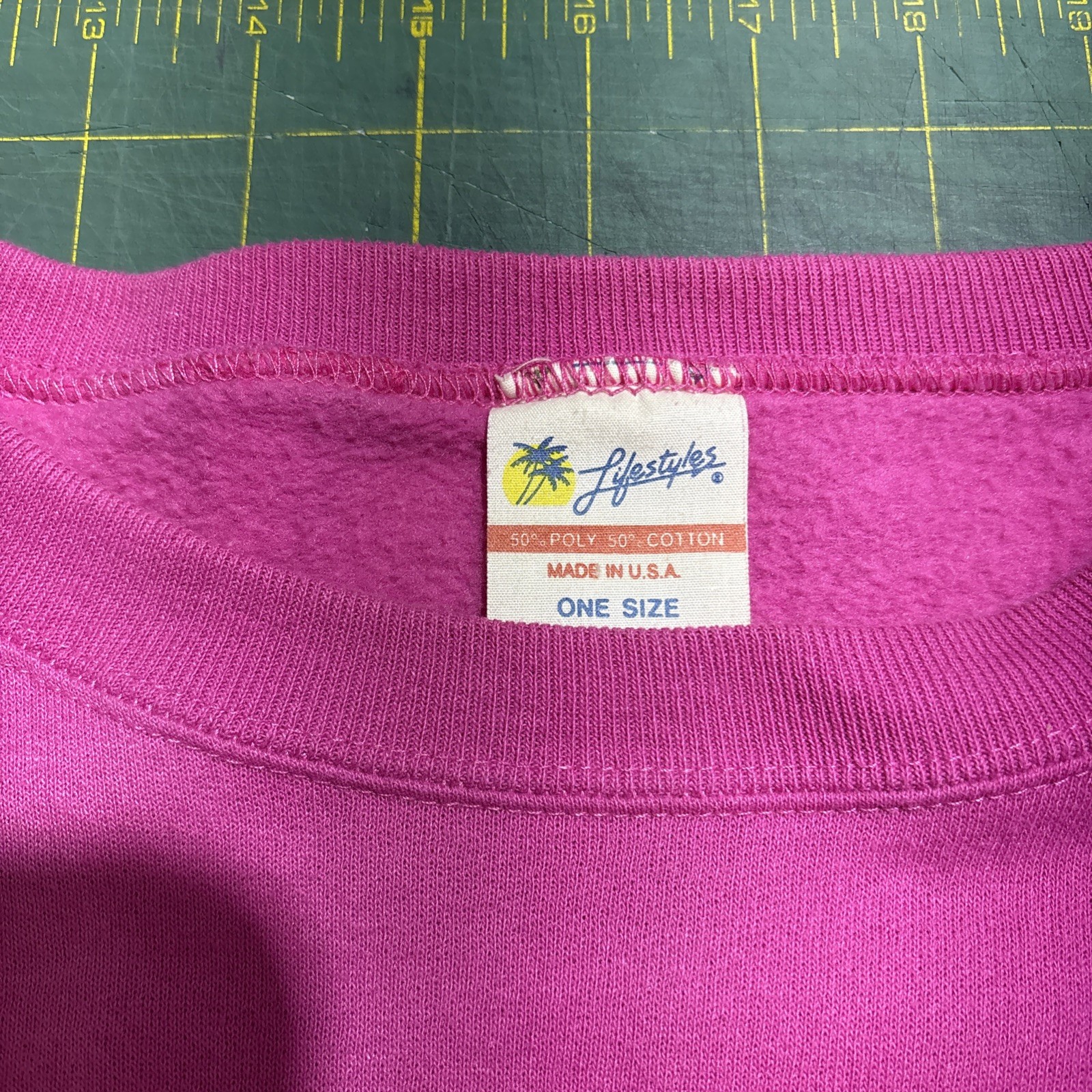 VTG 80s Kitty Cat Mouse Hot Pink Oversized Sweater AOP Lifestyles