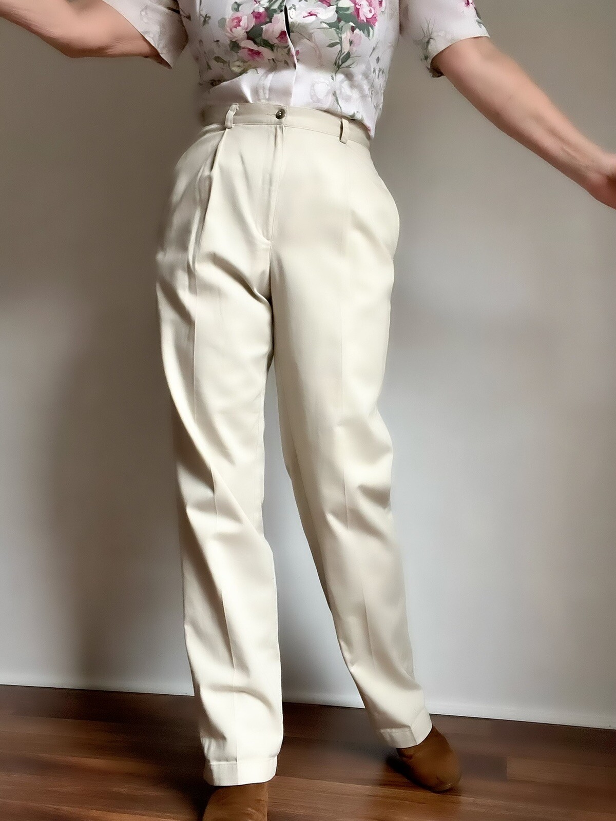 Vintage Beige Highwaisted Pleated Casual or Business Pants Vintage Highrise