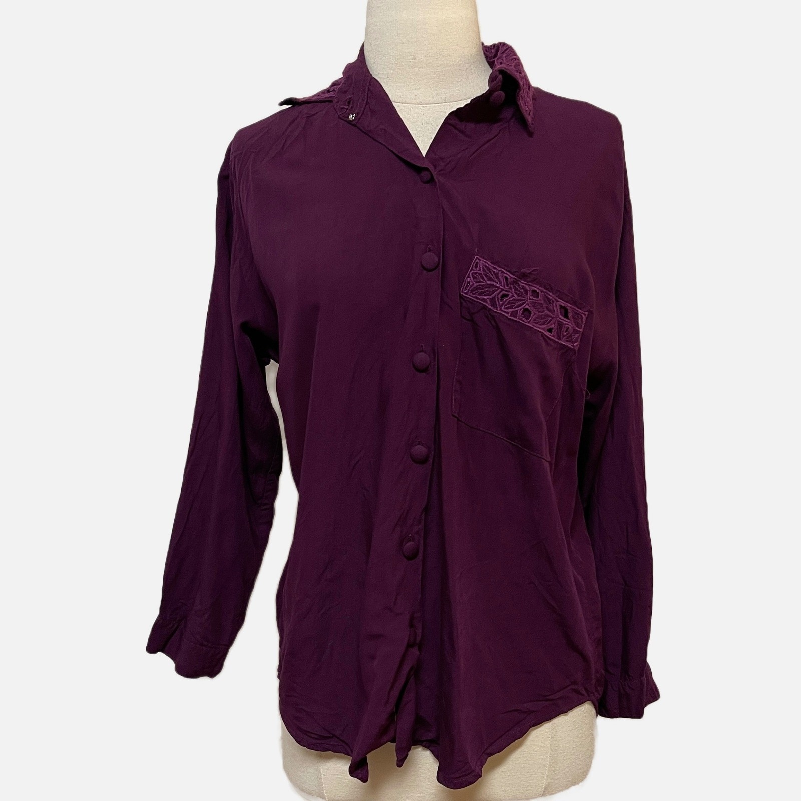 Vintage Passports Pier 1 Imports Purple Embroidered Rayon Button Up Blouse Small