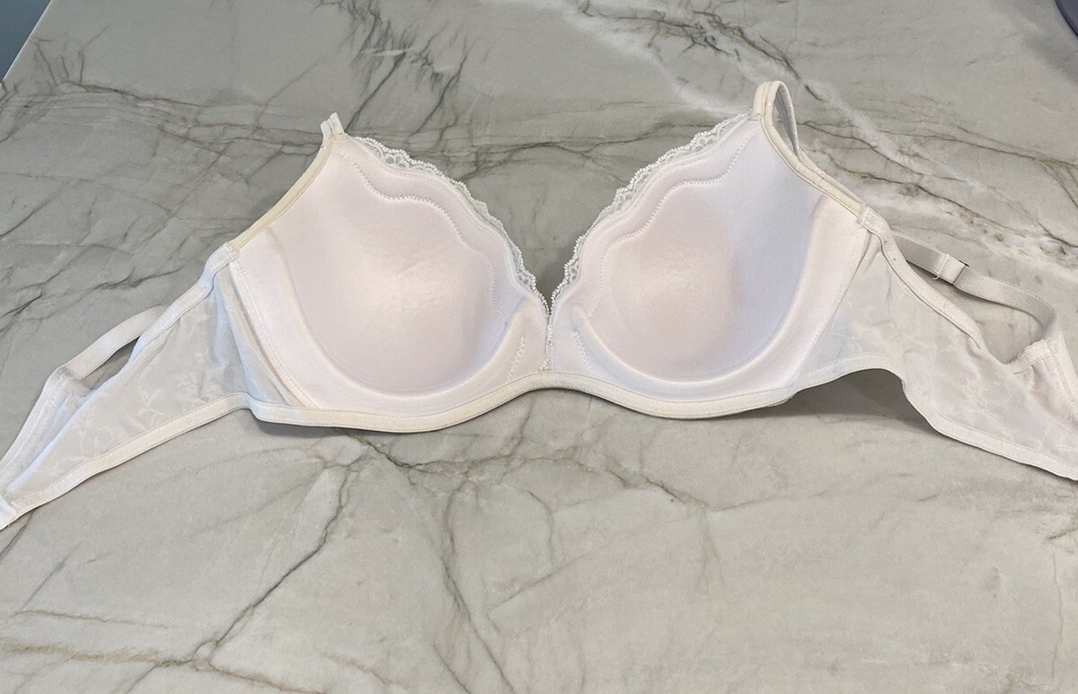 Vintage Vanity Fair Bra Size 36C Style 75-240 Charm Accent underwire