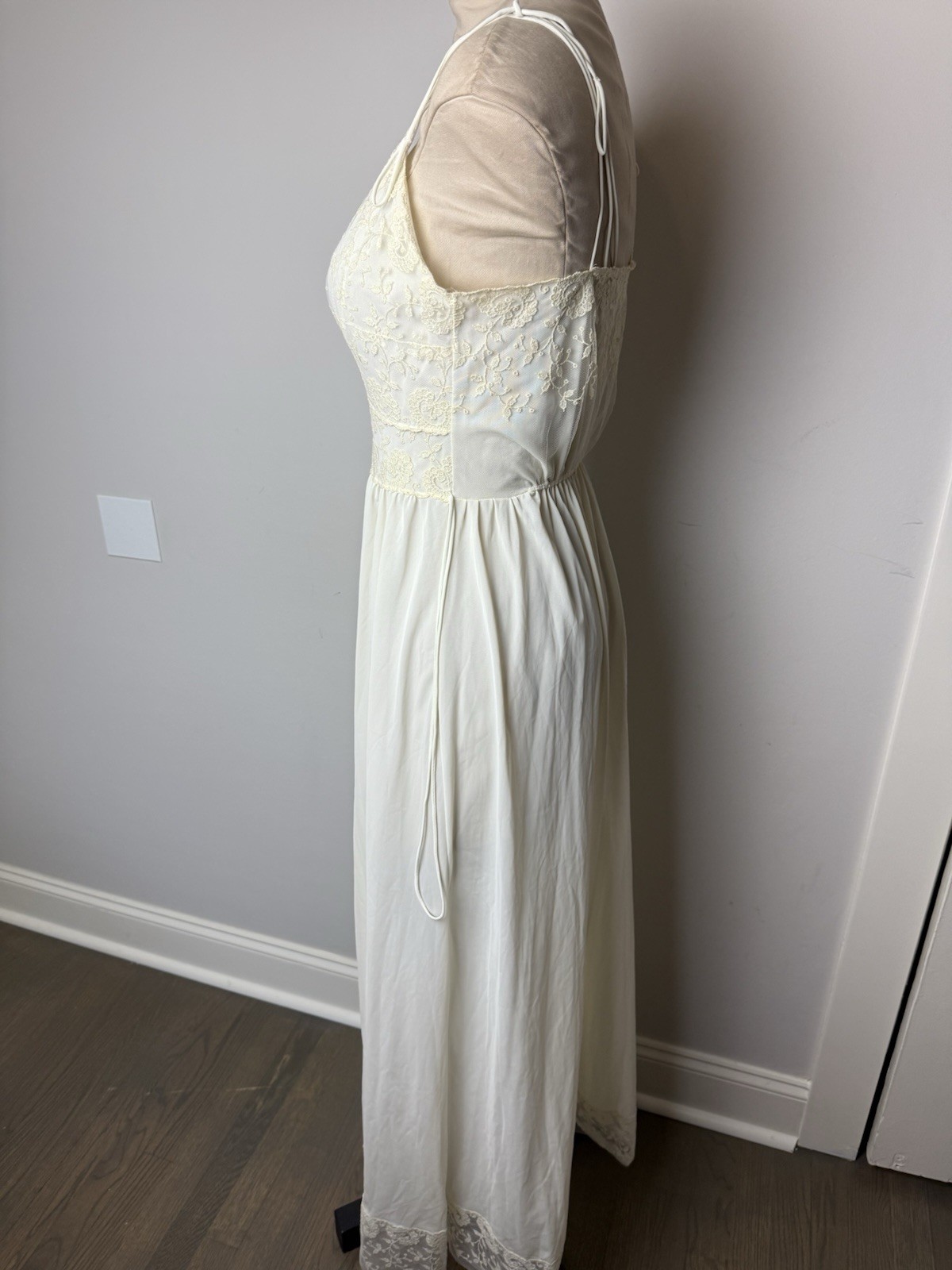 Vintage Carters Slip 34 Ivory Floral Lace Bridal Boudoir Dress