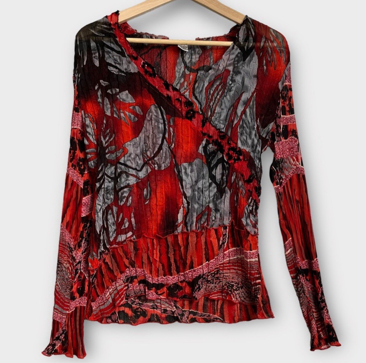 Vintage Y2K Alberto Makali Red Long Sleeve V-Neck Crinkle Blouse Sheer Small