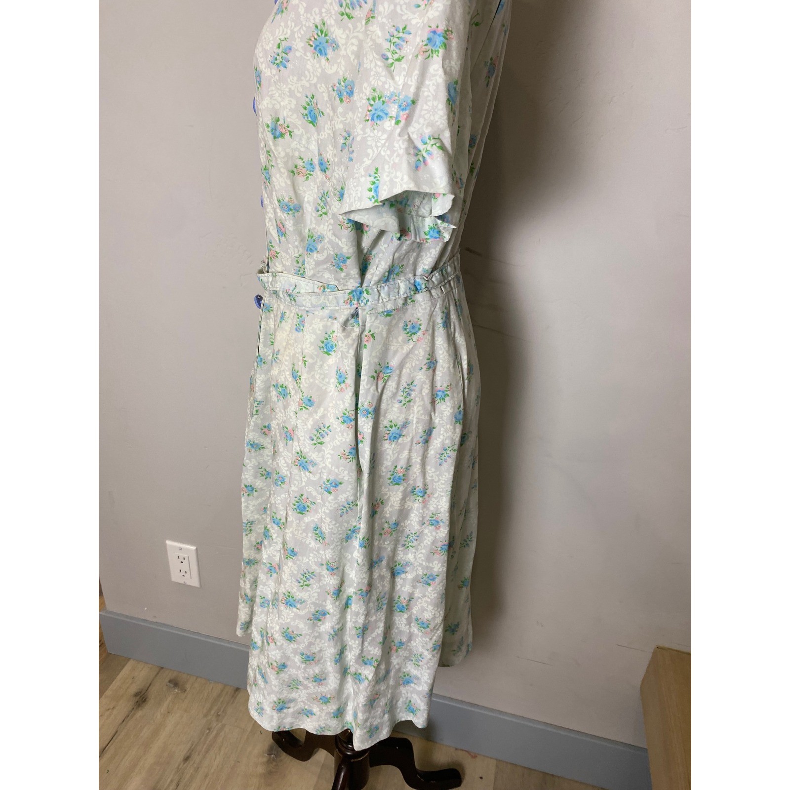 Vintage 1940’s Floral Day Dress Blue Pink Cotton Belted Button Front Tea Dress