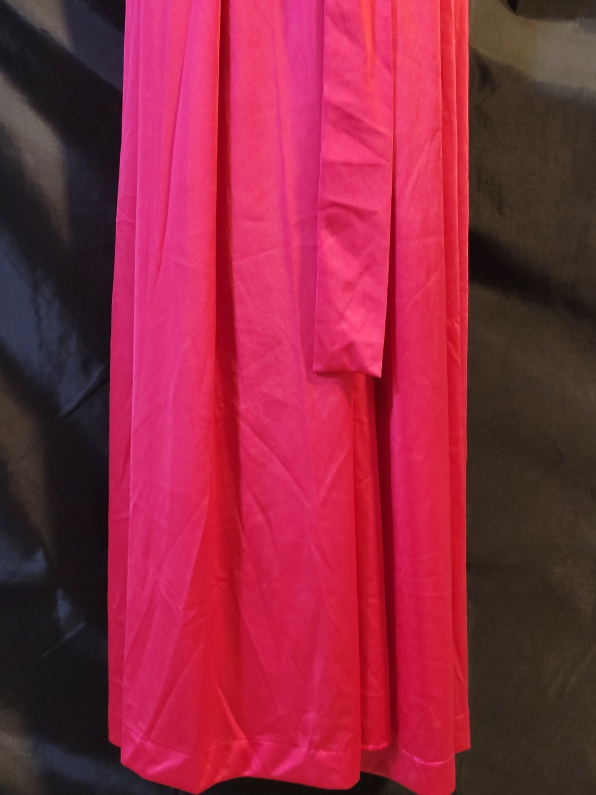 Vintage JC Penny Loungewear 2 Piece Peignoir Fushia Silky Robe & Full Slip Sm