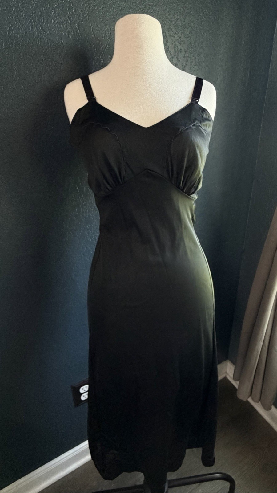 Vintage Old Hollywood Movie Star Nightgown Lingerie Slip Dress Made In USA Sz 34