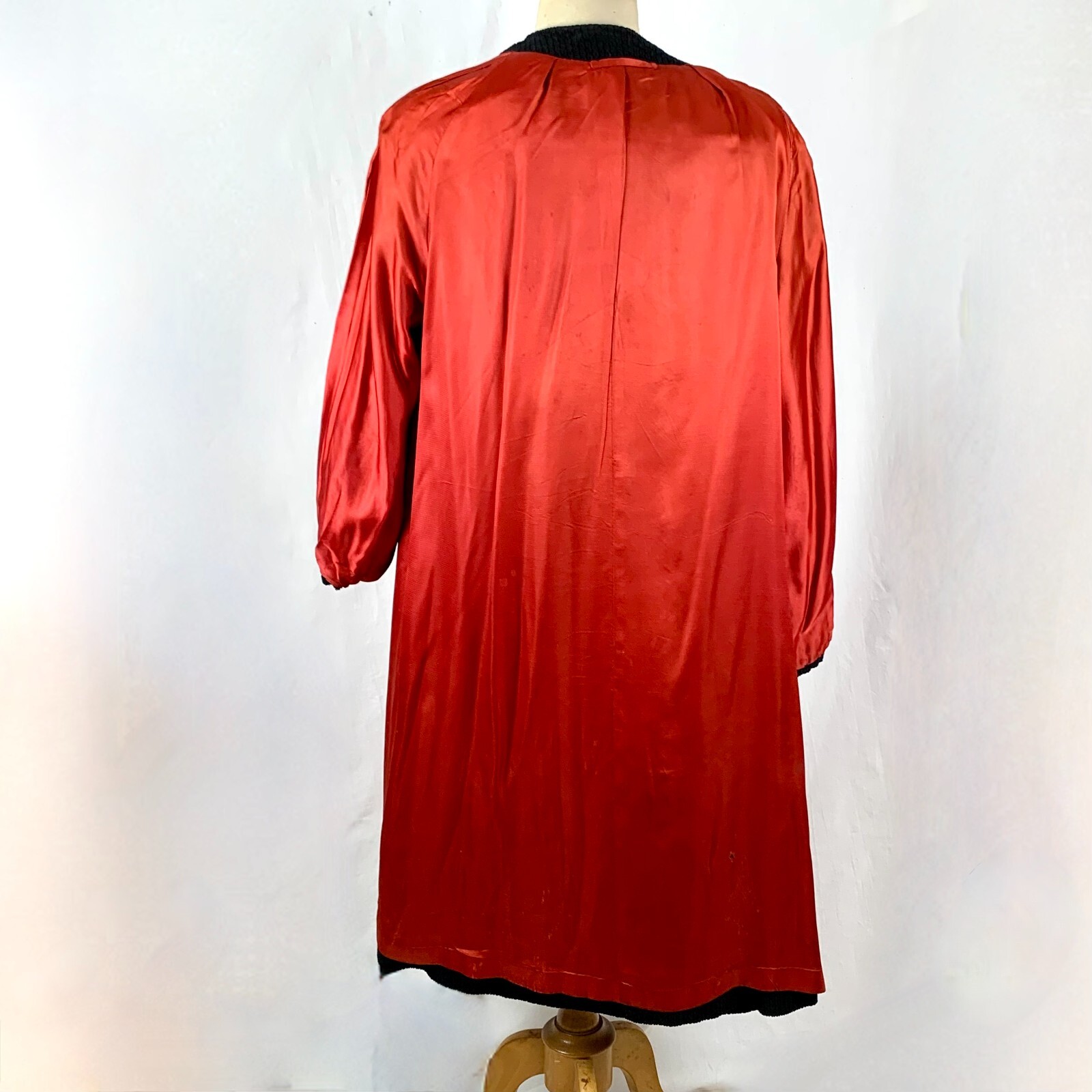Vintage 50s Aubrey Segal Swing Coat M Black Corduroy Red Lining Mother of Pearl