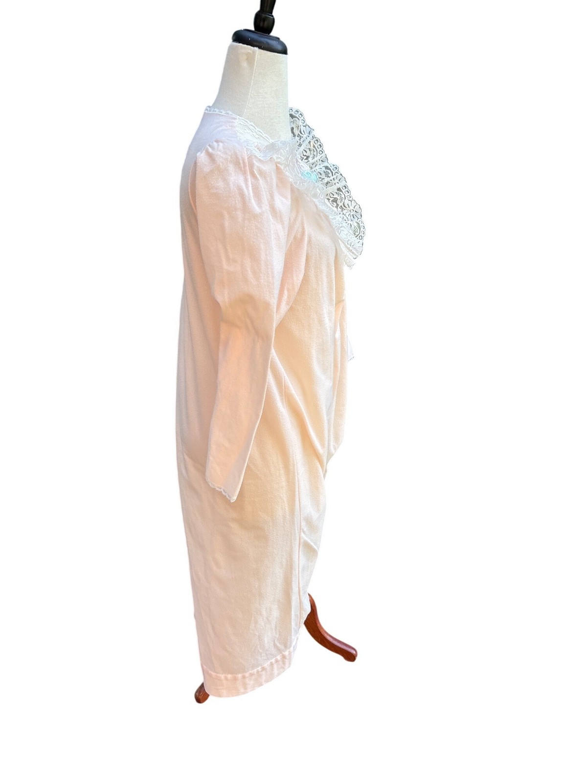 Vintage Peachy Pink Nightgown Lace Floral Appliqué Medium Long Sleeve Modest