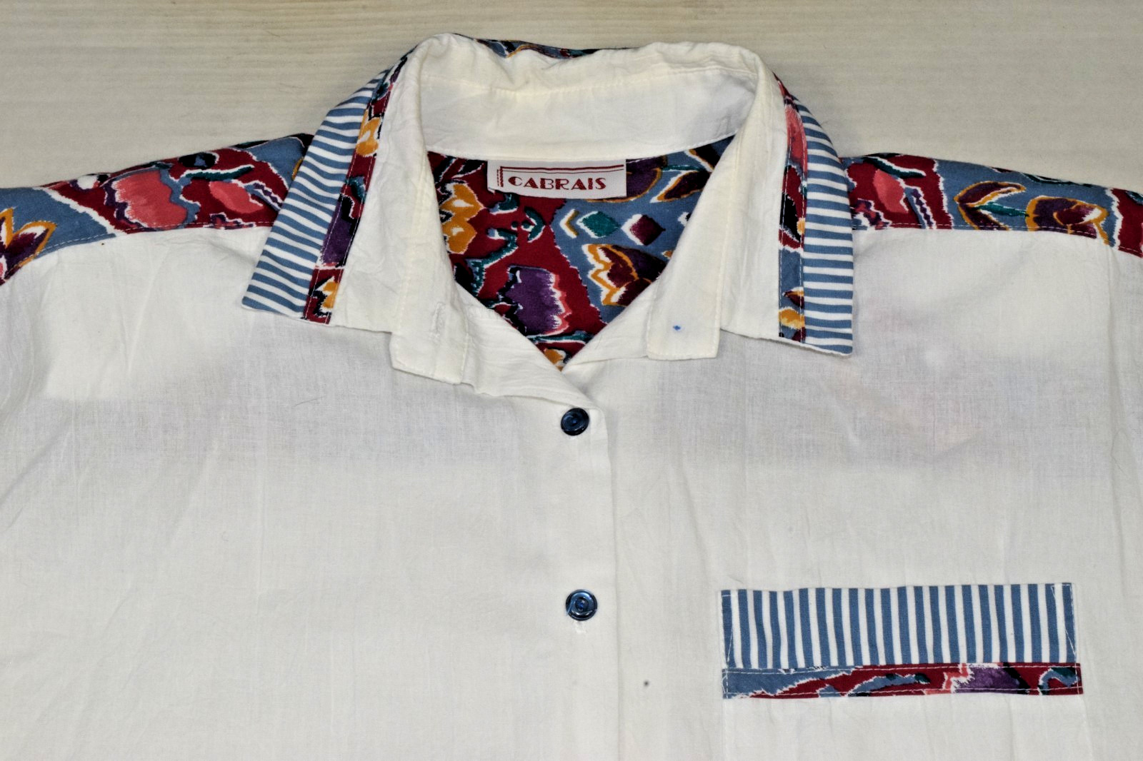 Vintage Womens Top Cabrais Size M/L 80s Thin White Decorative Trim Shoulder Pads