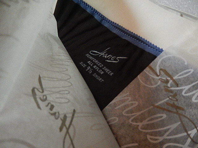 Vtg New Old Stock Box 3 Pair Hanes Sz 9 1/2 Short Barely Black Nylon Stockings S