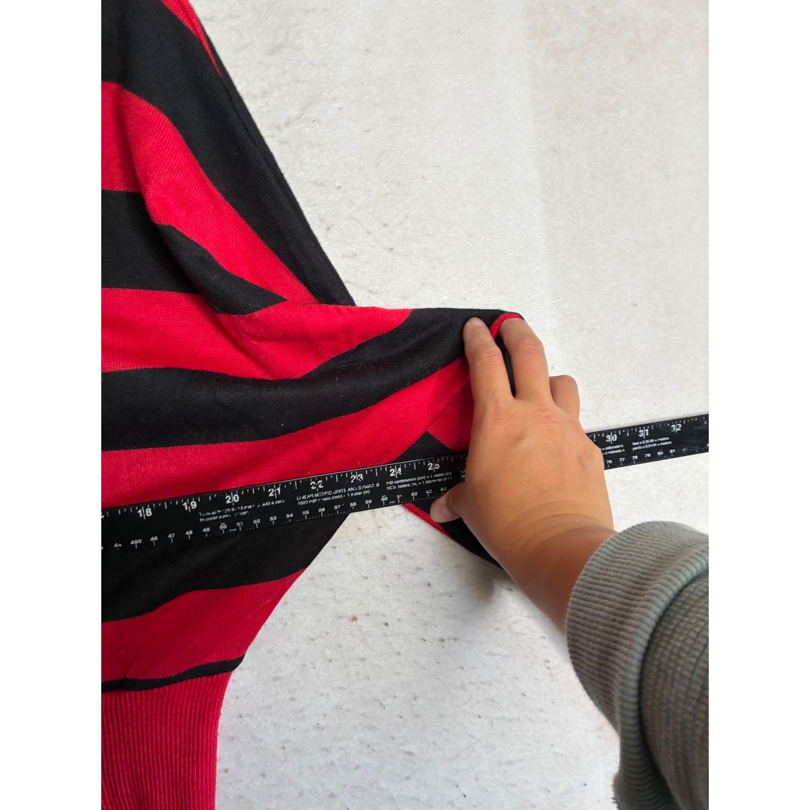 Vintage Hi Rollers Red Black Striped Batwing Sleeve Knit Sweater Large RN 60194