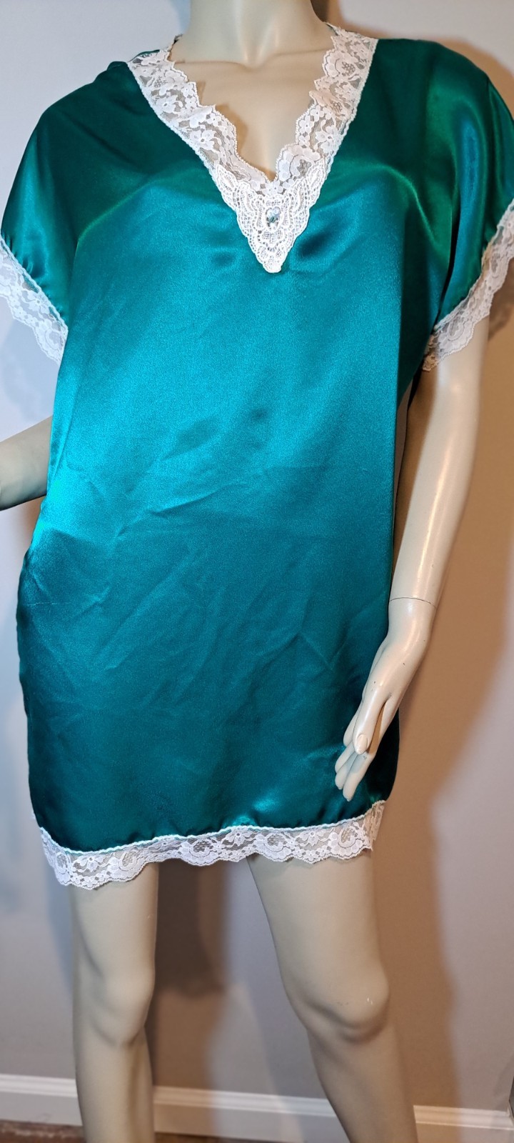 Night Shirt Nightgown Med Slinky Shiny Poly Satin Emerald Green Med Lingerie